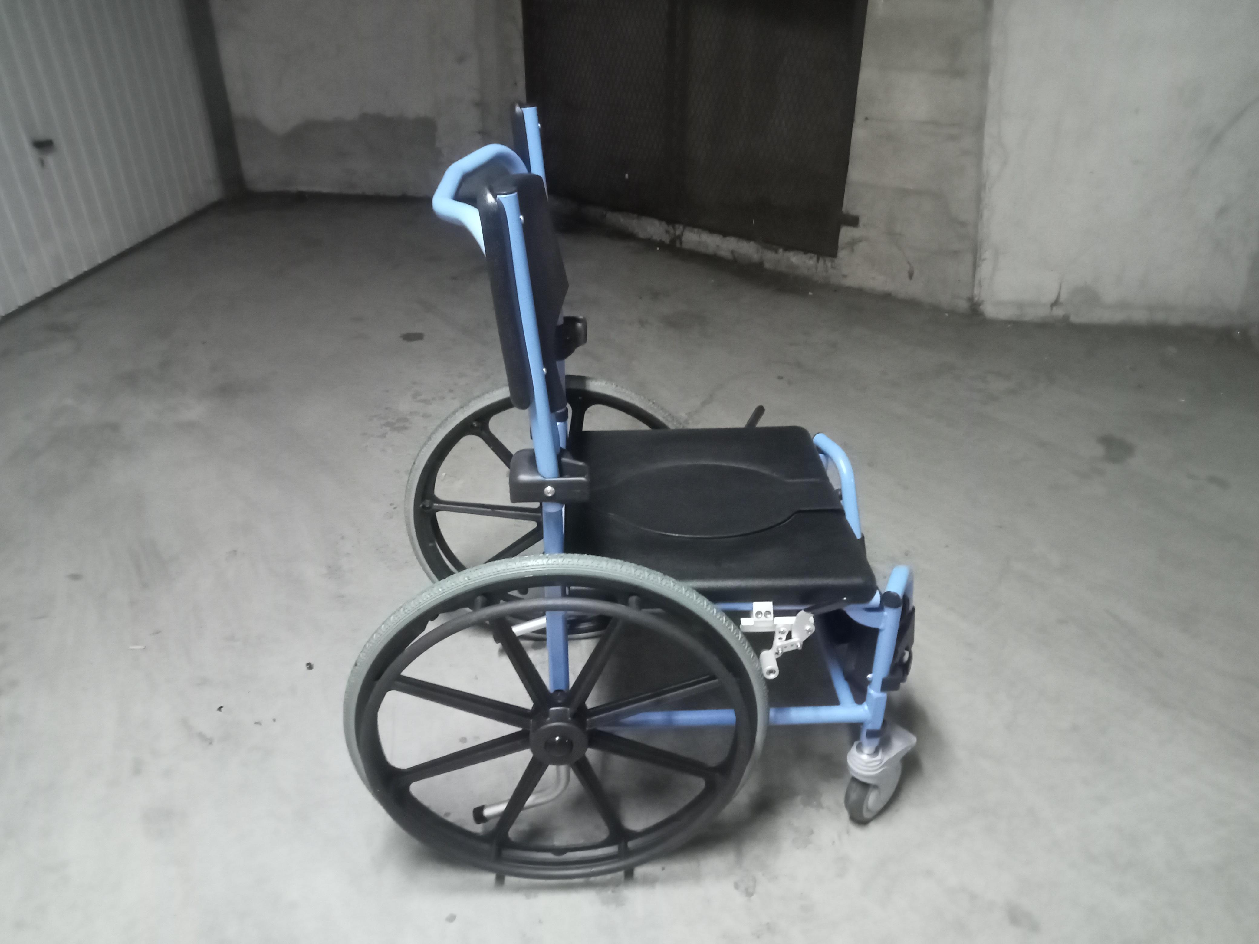 troc de troc fauteuil roulant image 0