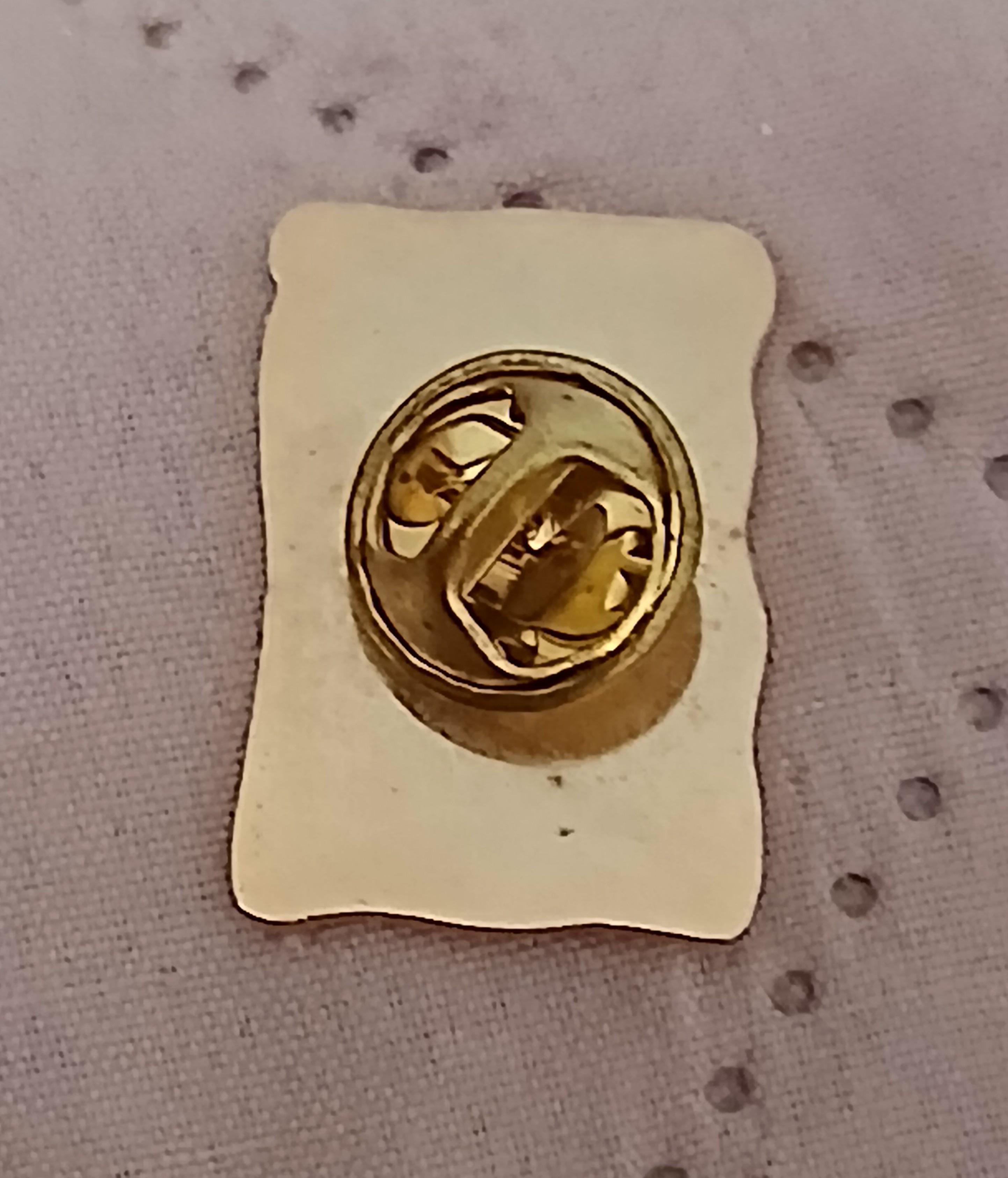 troc de troc reserver. pins ' catsan ' image 2