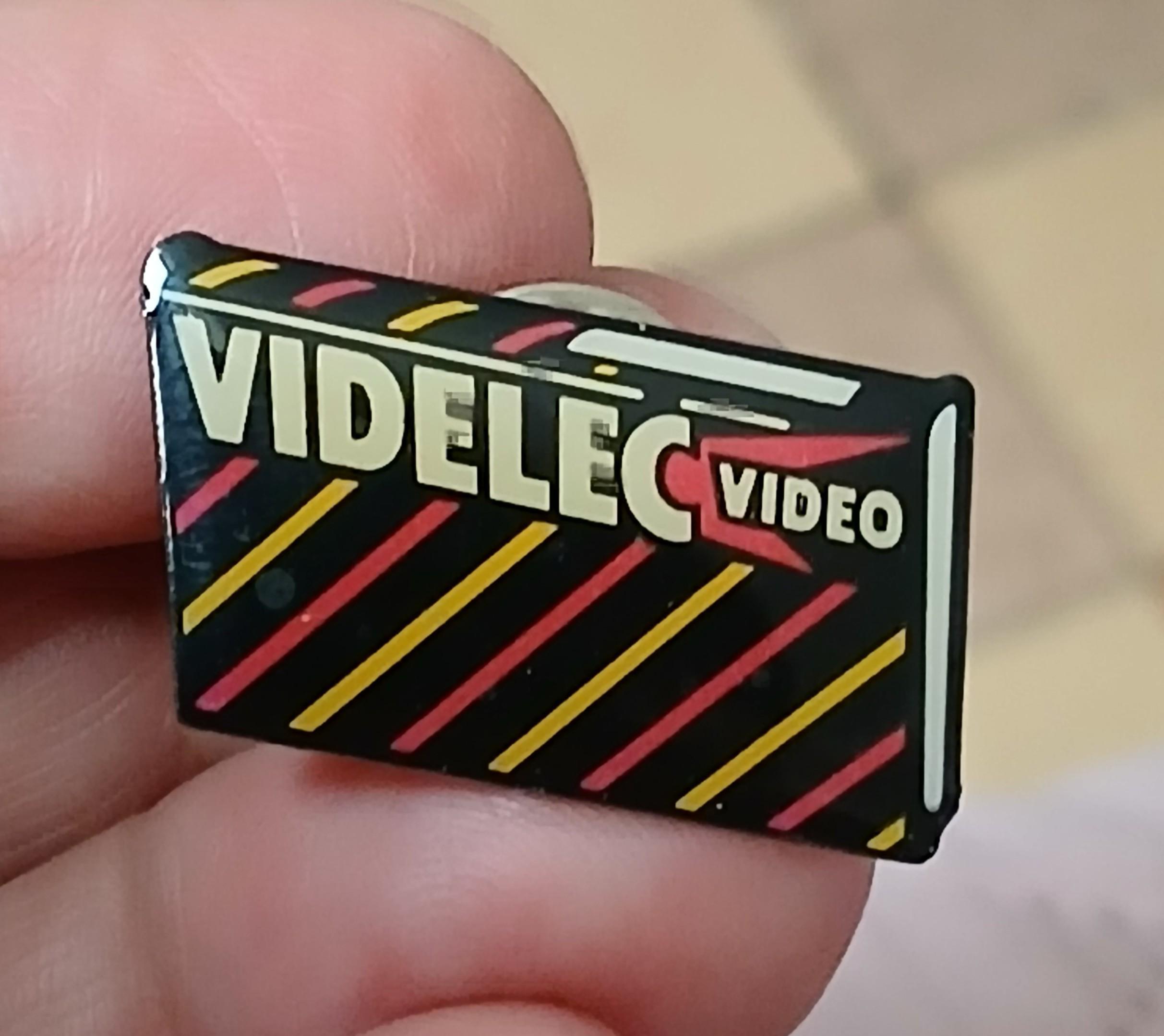 troc de troc un pins image 0