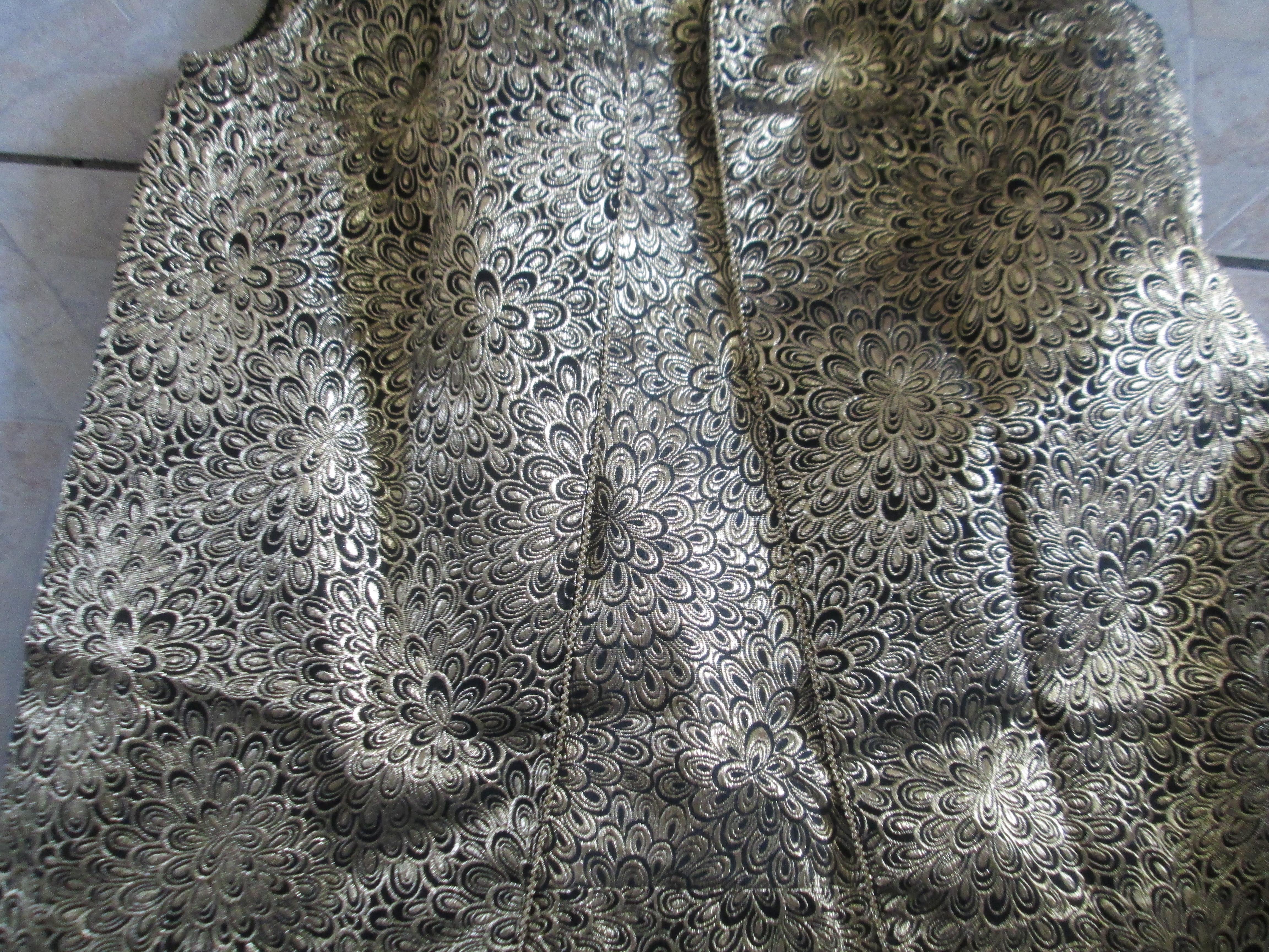 troc de troc deguisement veste avec joli tissu  taille unique 10 noisettes image 1