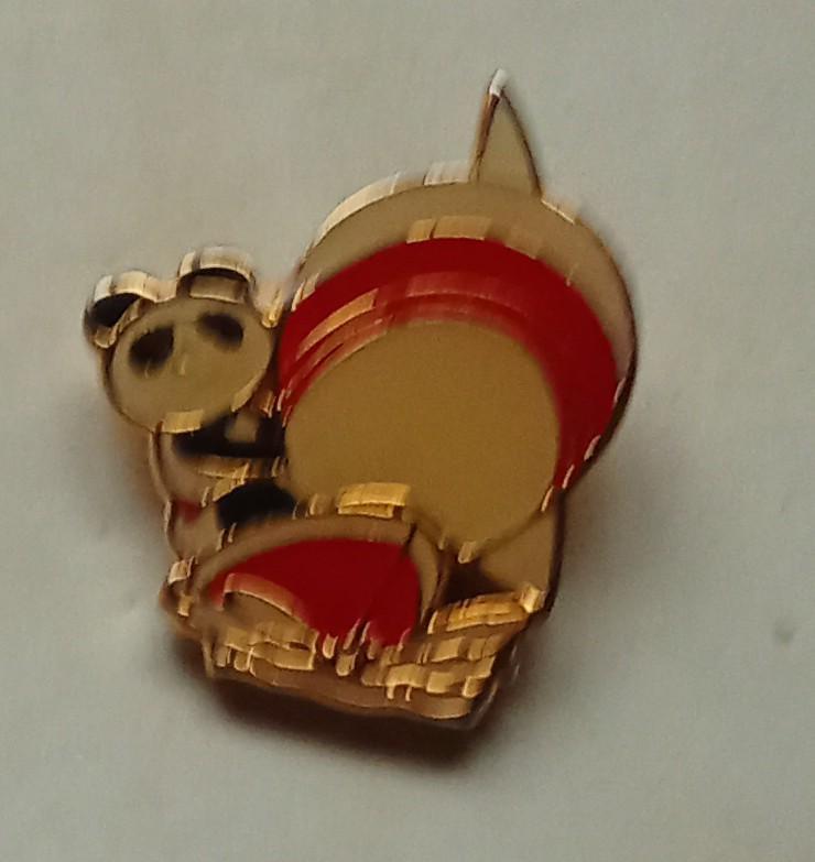 troc de troc pin's panda image 0
