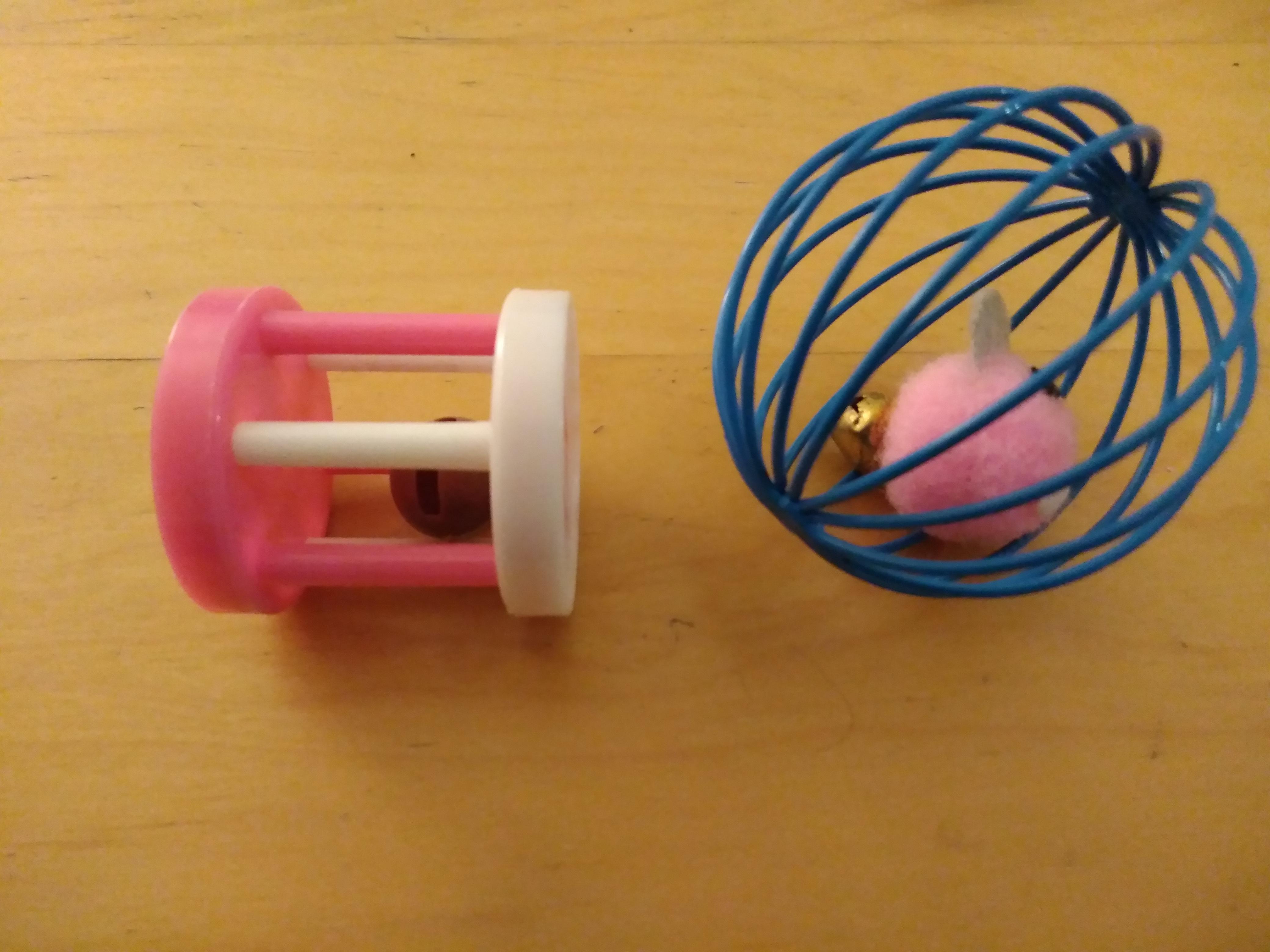 troc de troc lot de 2 jouets chat image 0