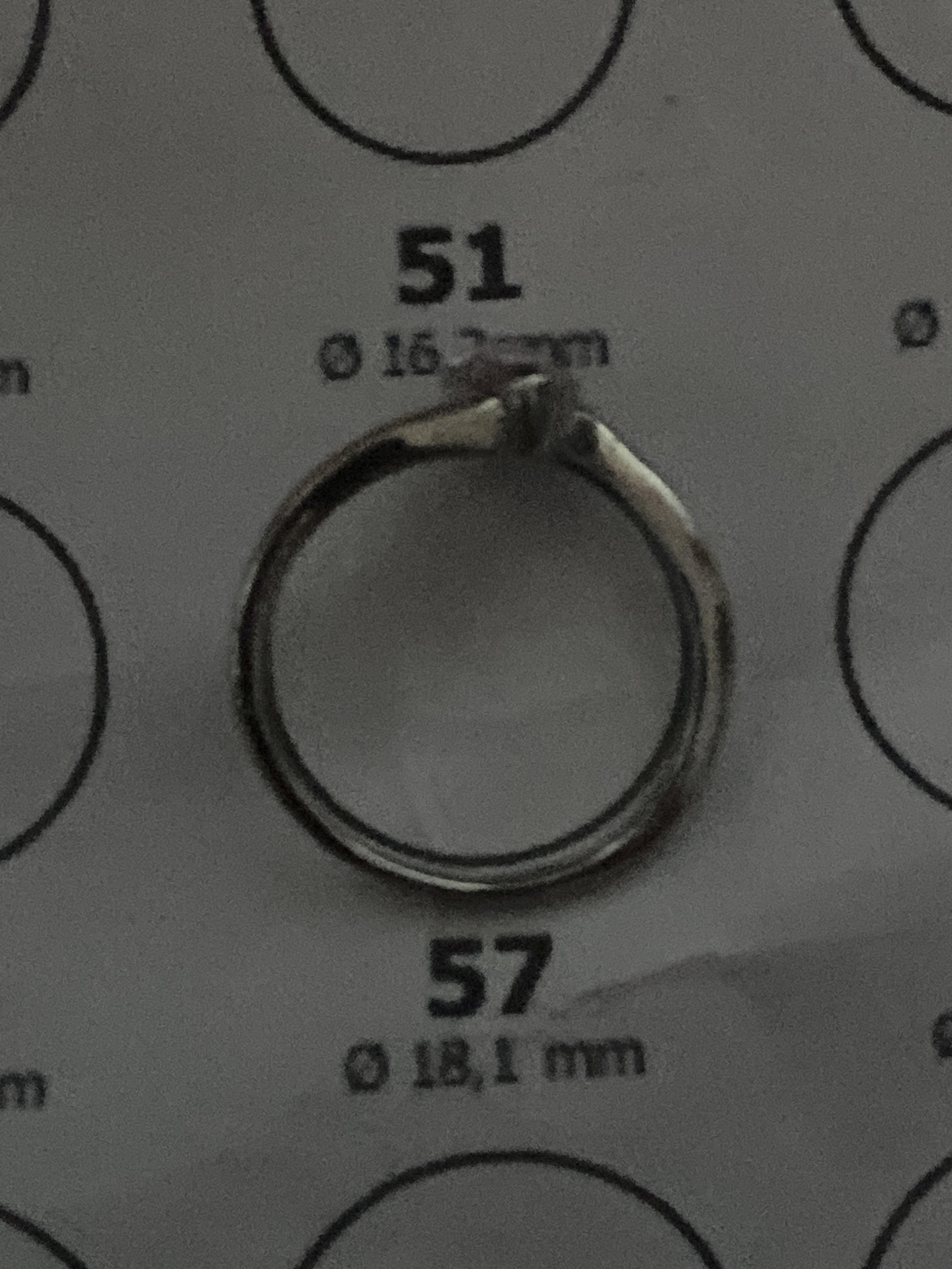 troc de troc bague couleur argentée fausse pierre rose image 1