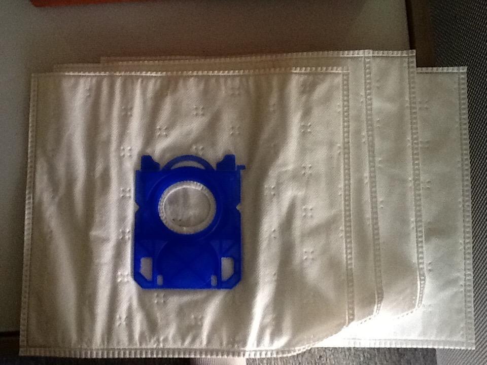 troc de troc 4 sacs aspirateur electrolux image 0
