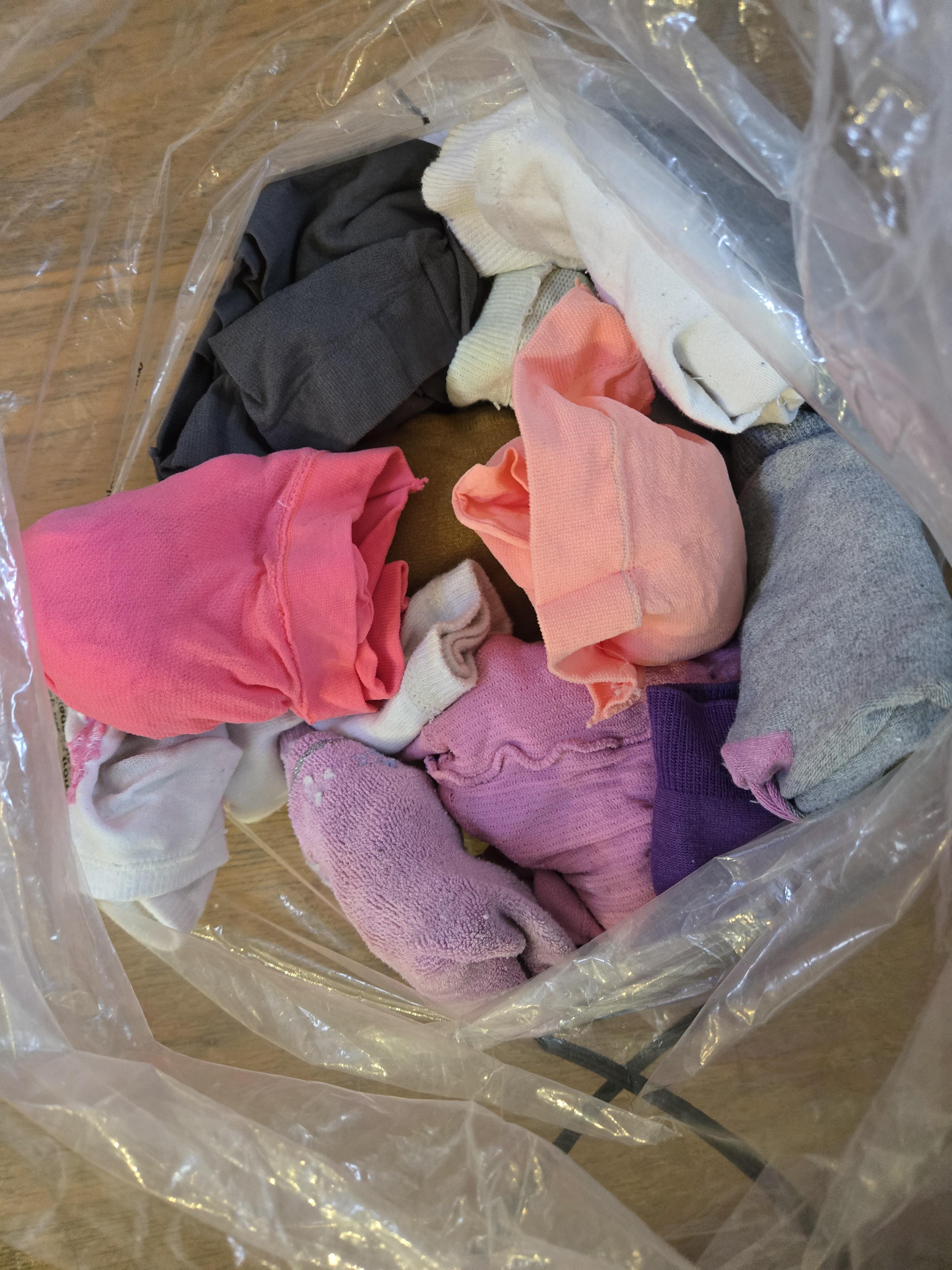 troc de troc lot chaussettes et collants 6/8 ans image 0