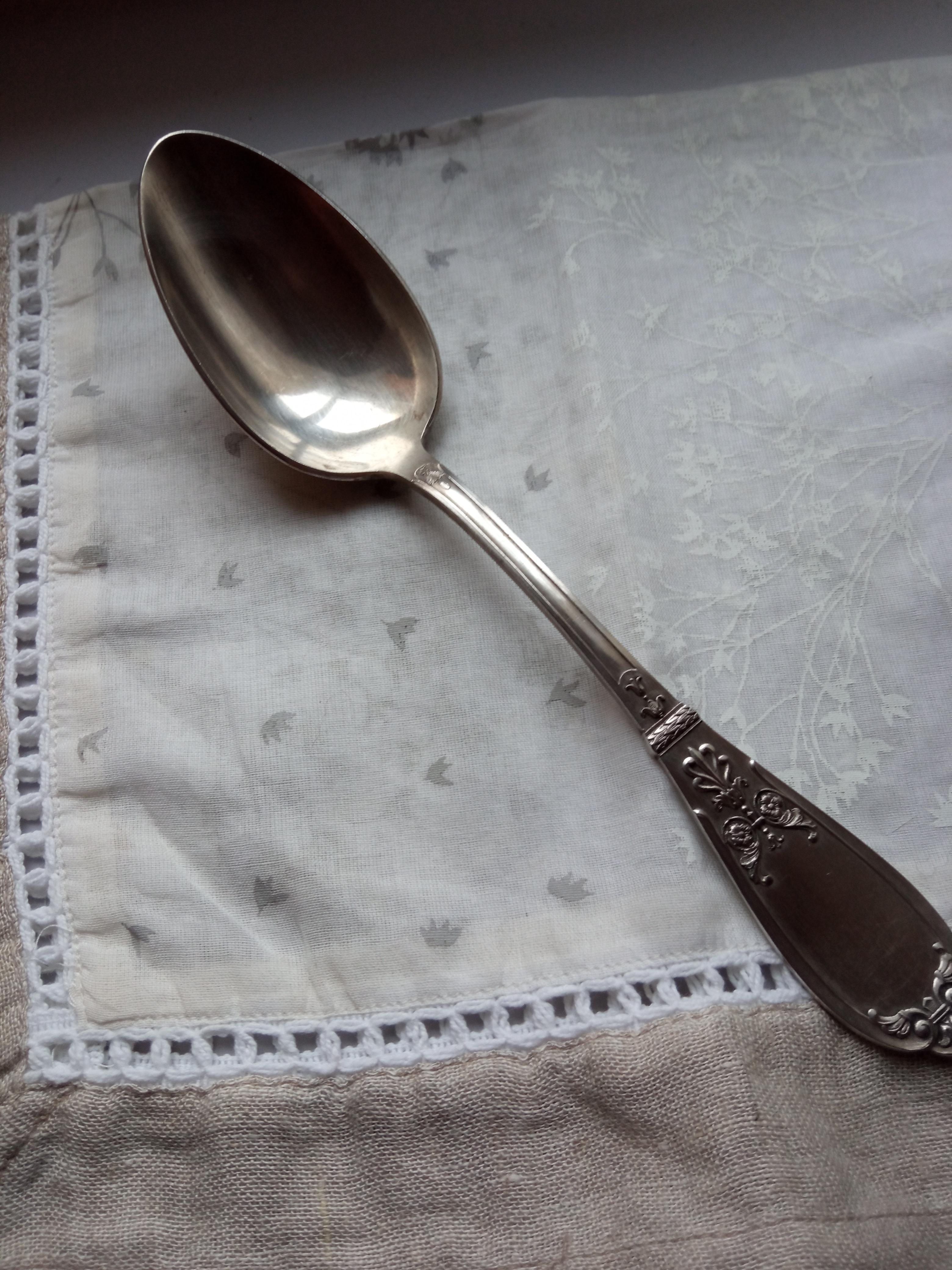 troc de troc cuillère en métal argenté image 0