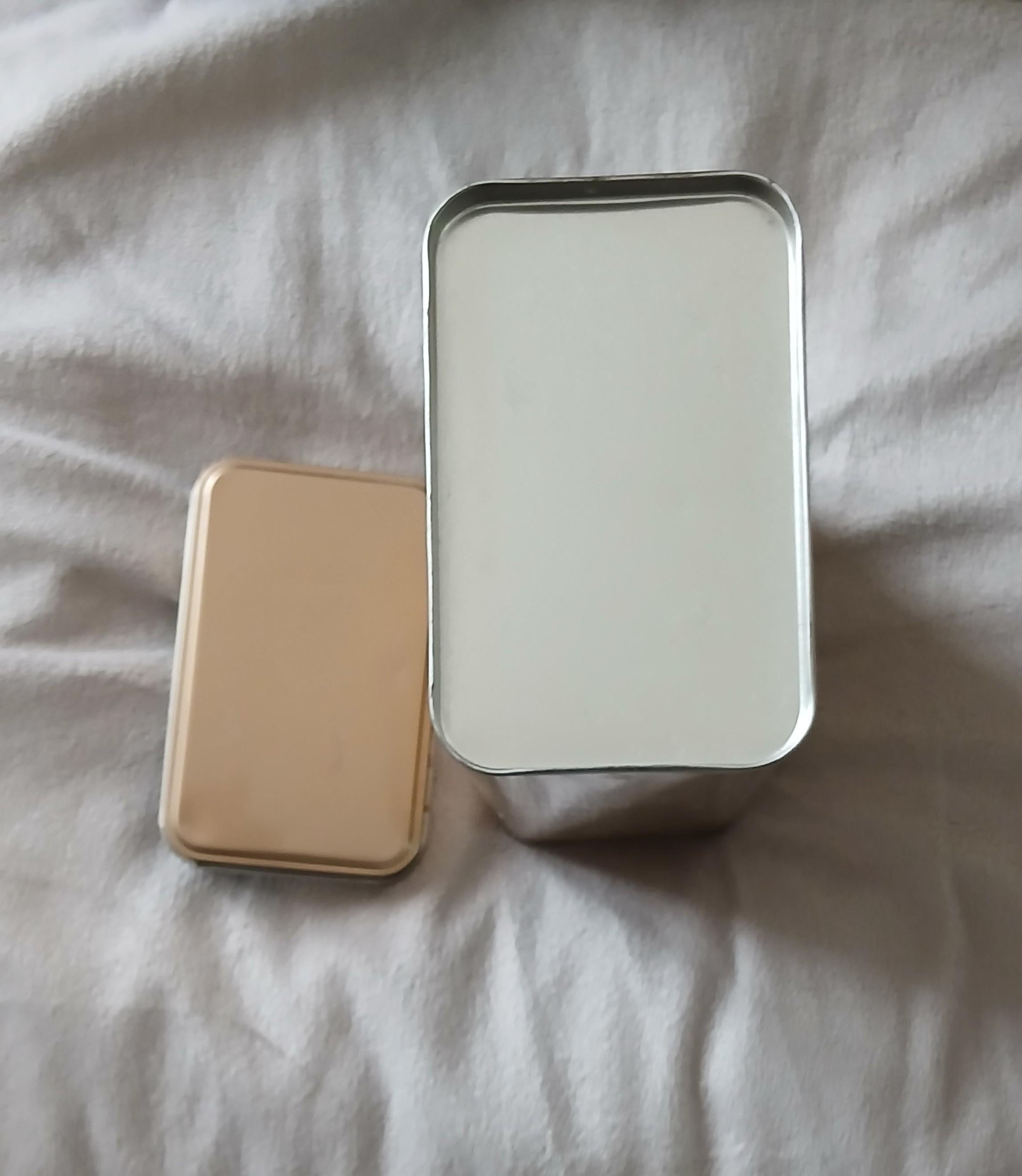 troc de troc une boîte en fer image 2