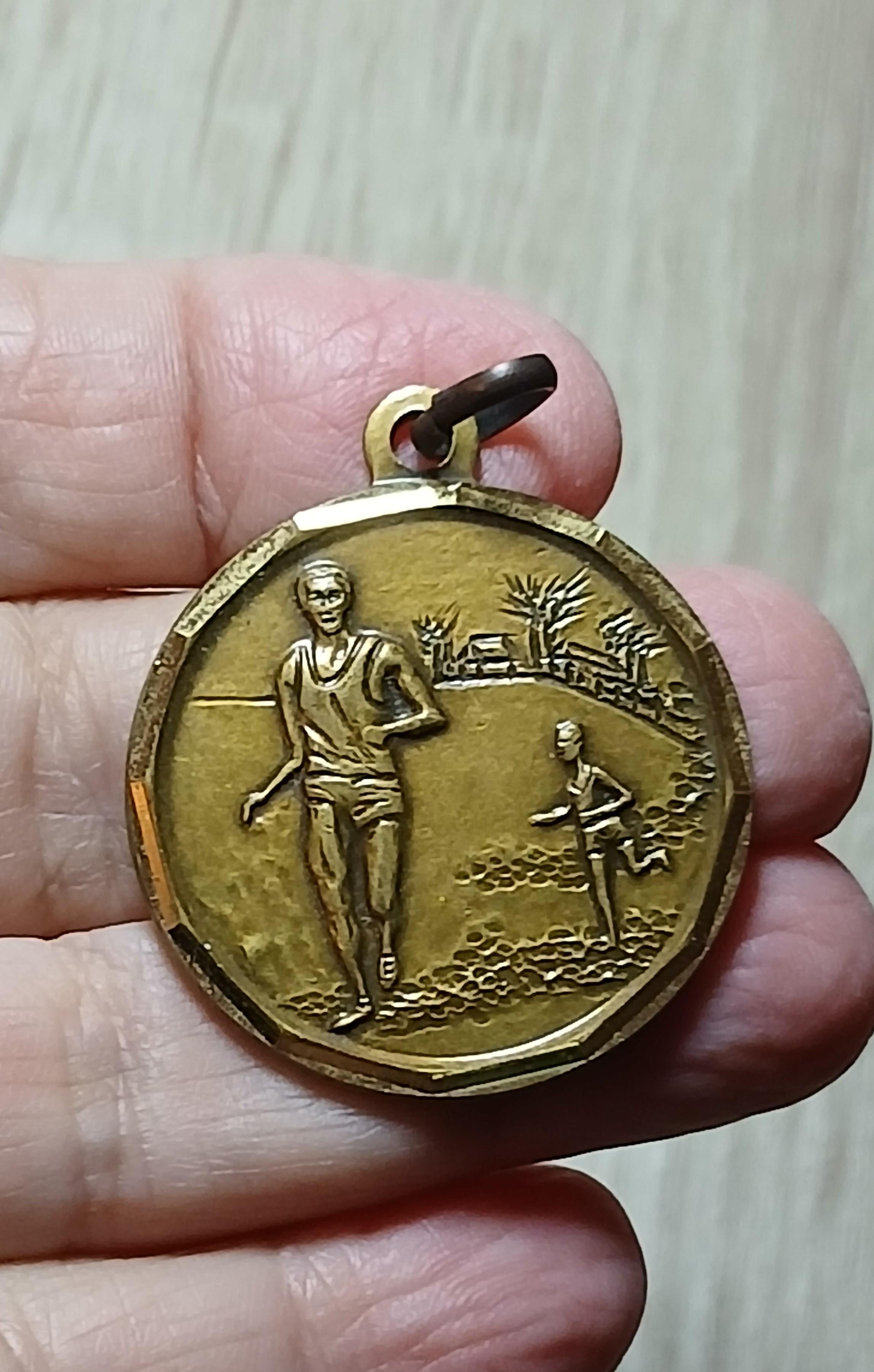 troc de troc une pièce sport image 0
