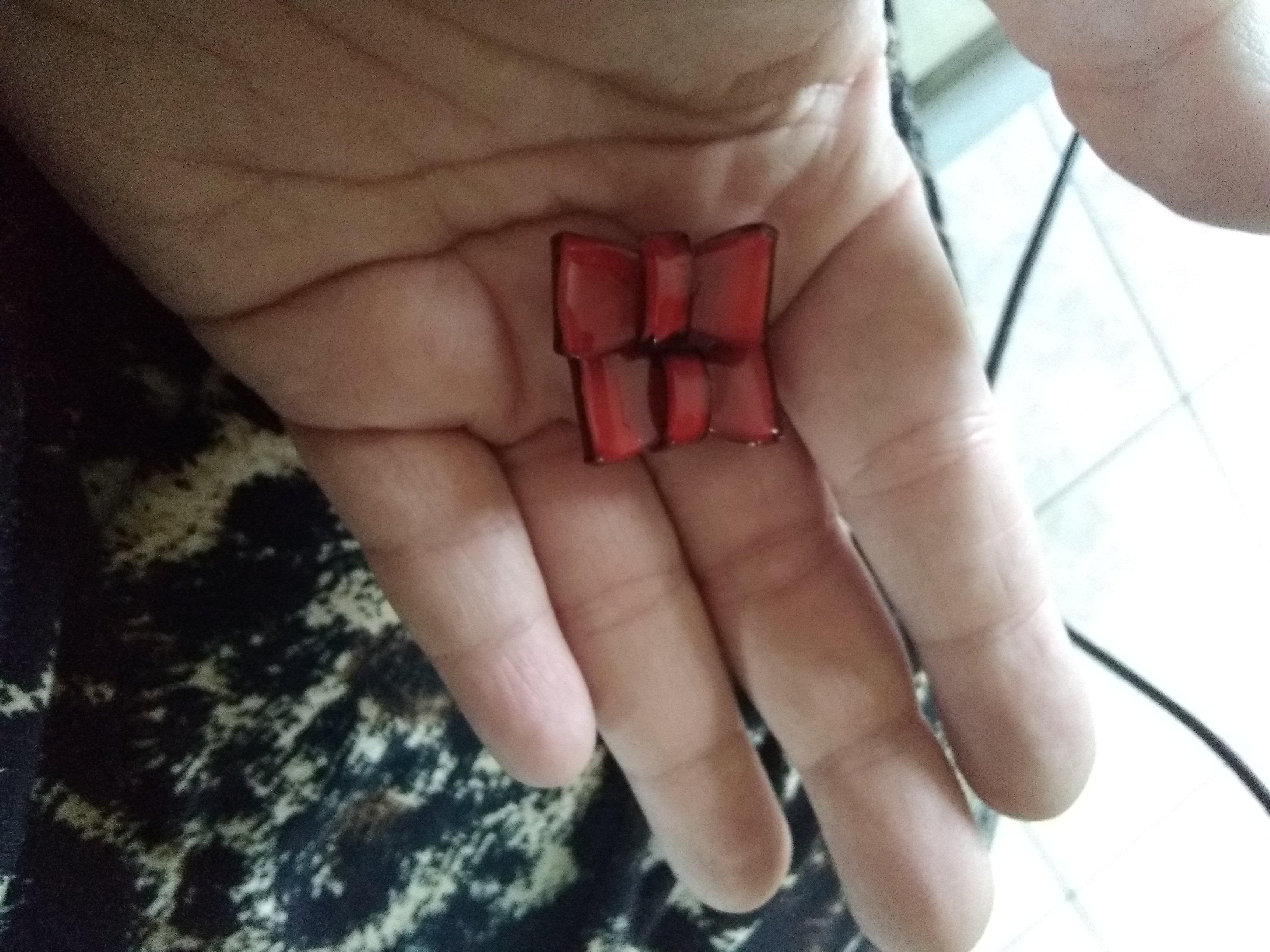 troc de troc boucle d oreille noeud rouge image 0