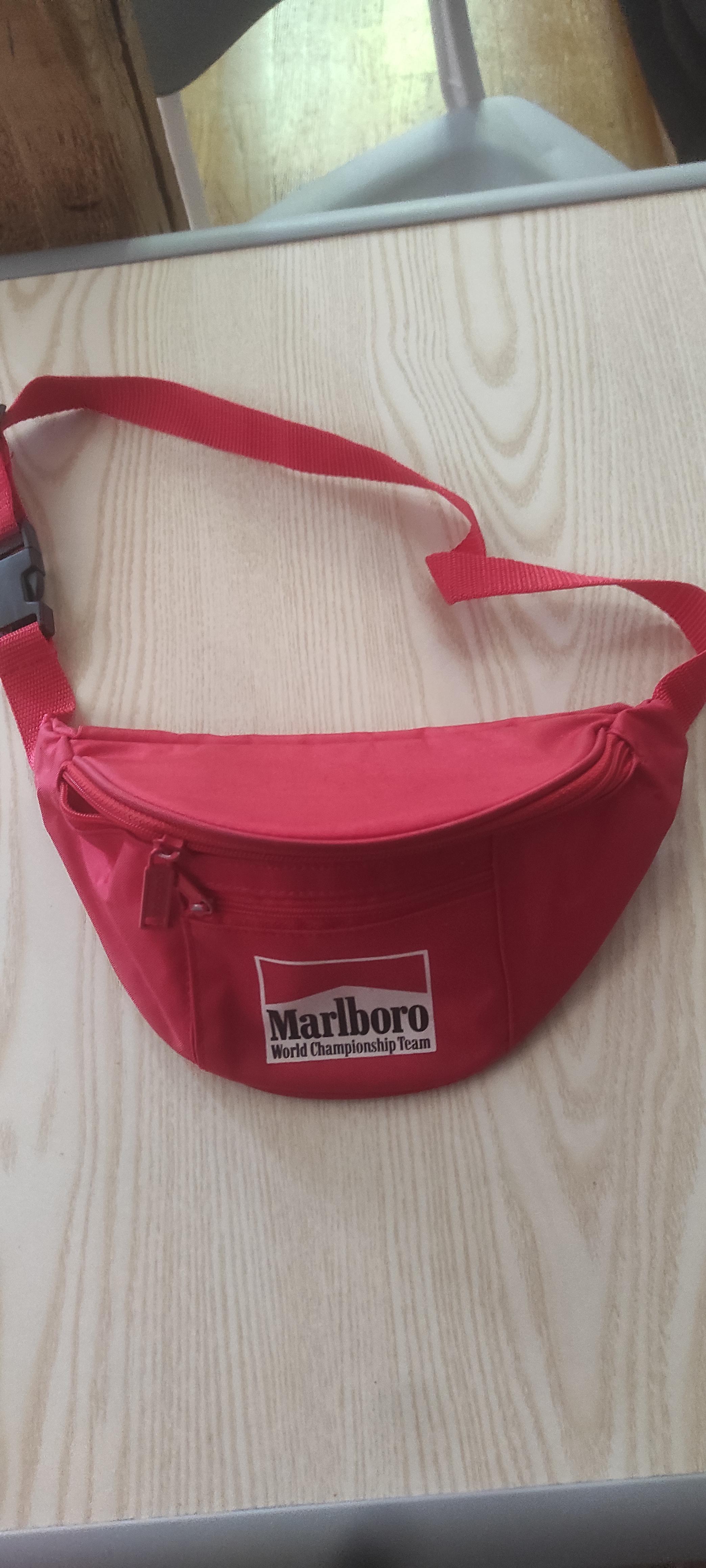 troc de troc réserver sac banane pub image 0