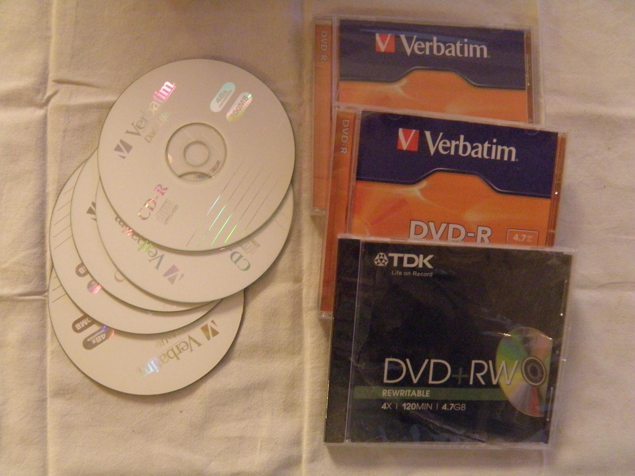 troc de troc lot de 5 cd 700 mb et 3 dvd 4,7 go image 0