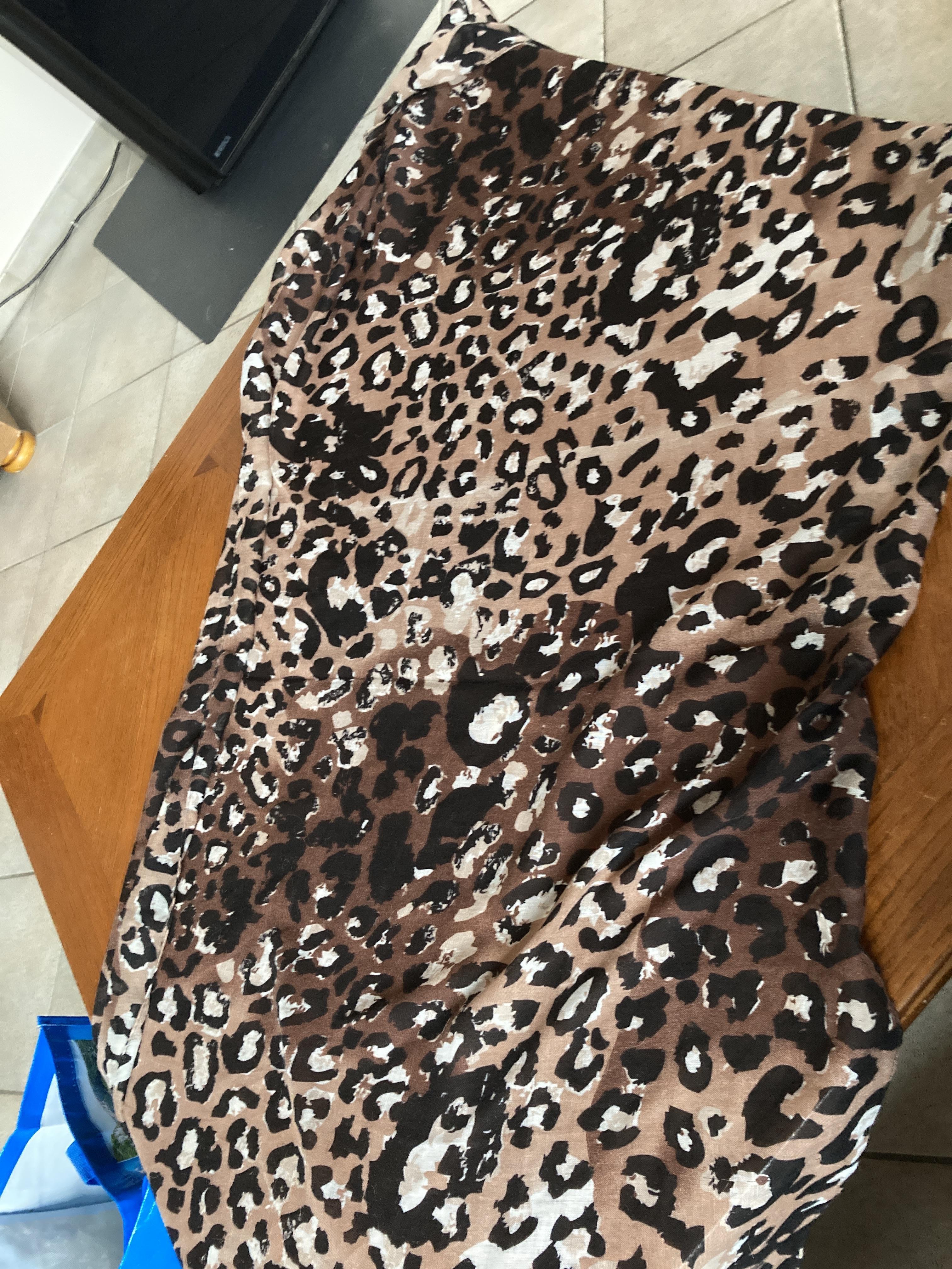 troc de troc longue et large écharpe rectangulaire léopard image 0
