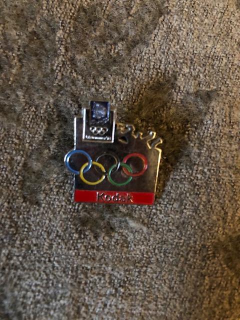 troc de troc (réservé) pin's kodak sponsor jeux olympiques image 0