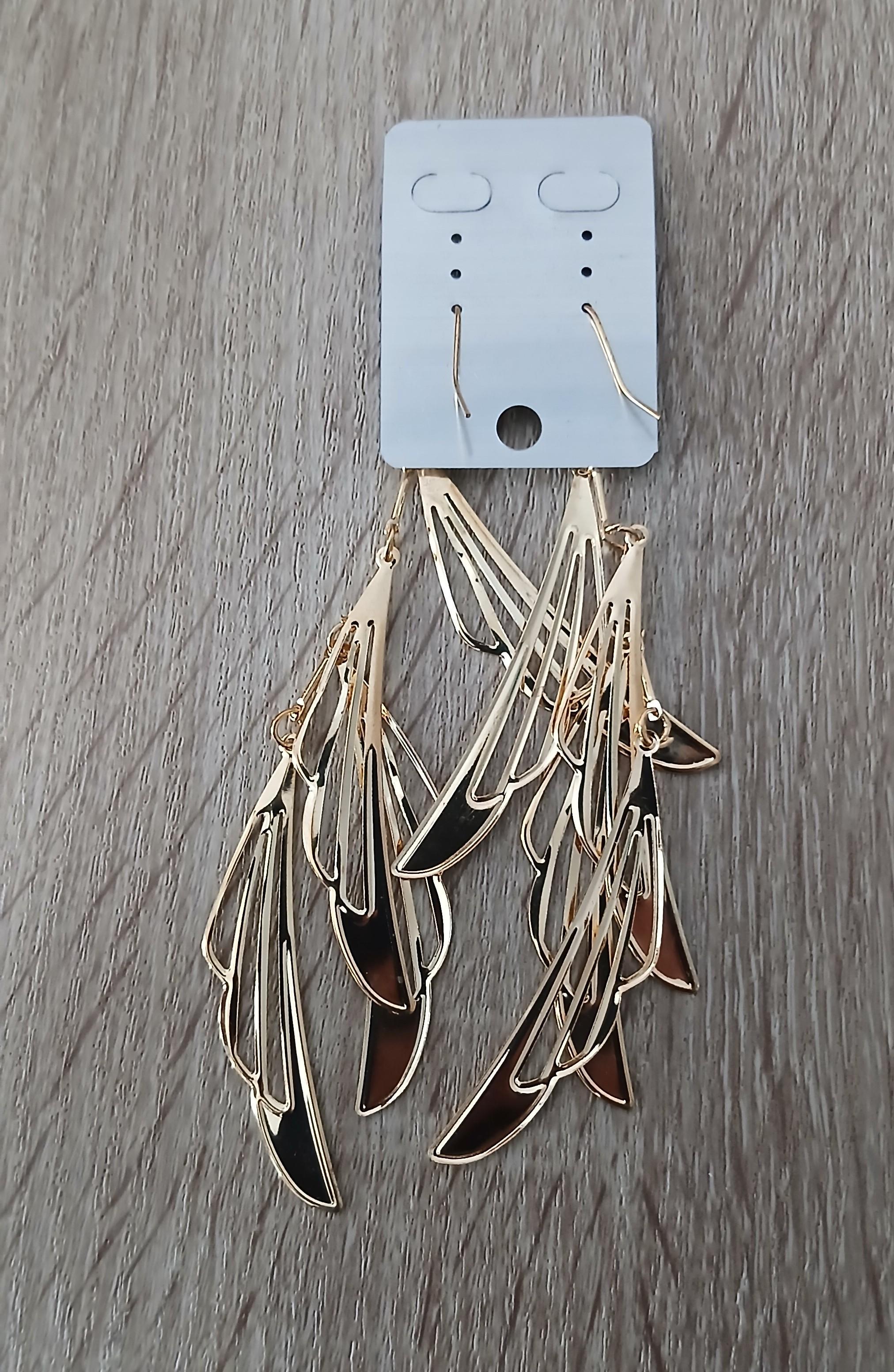 troc de troc une paire de boucle d oreille image 1