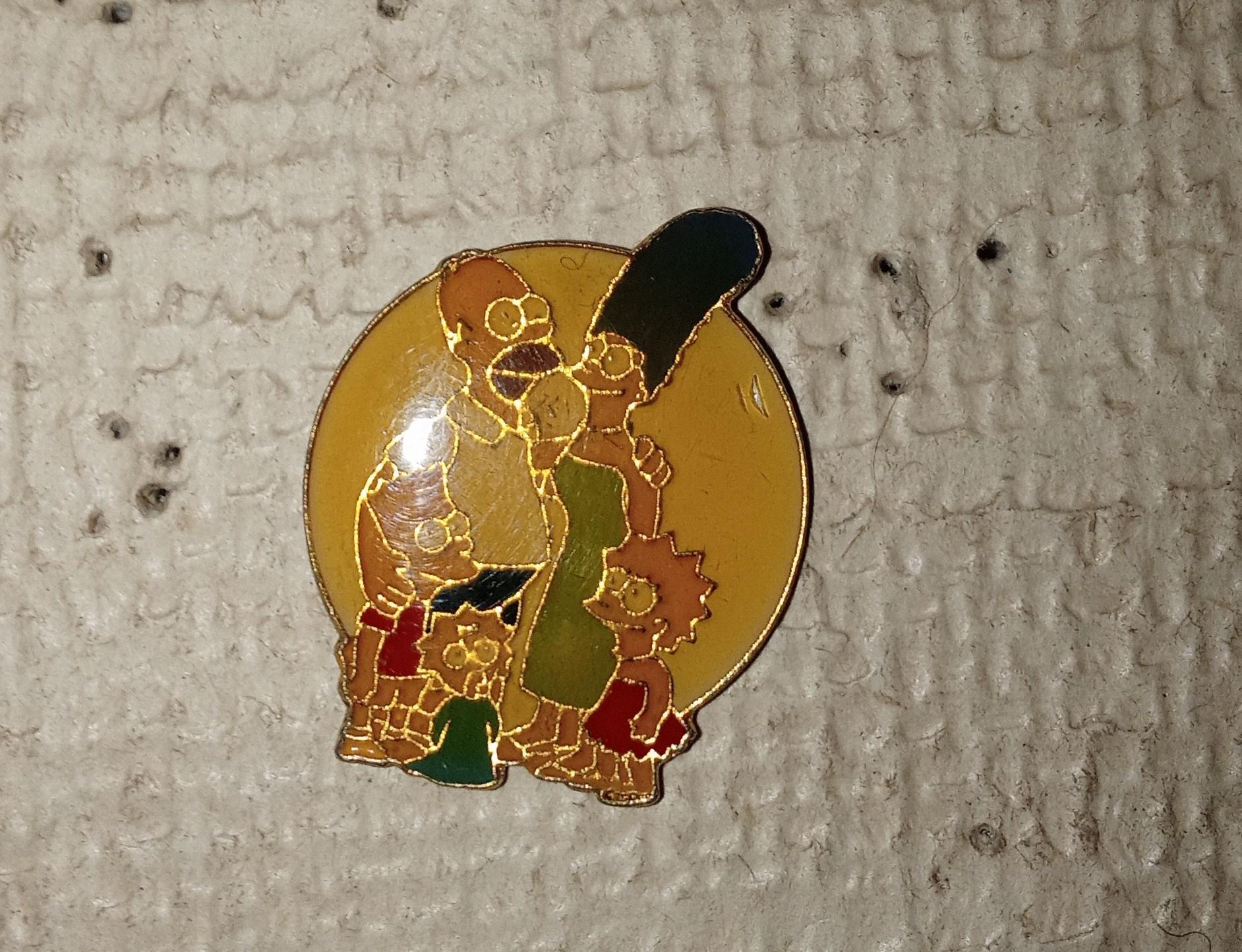 troc de troc pin's avec attache image 0