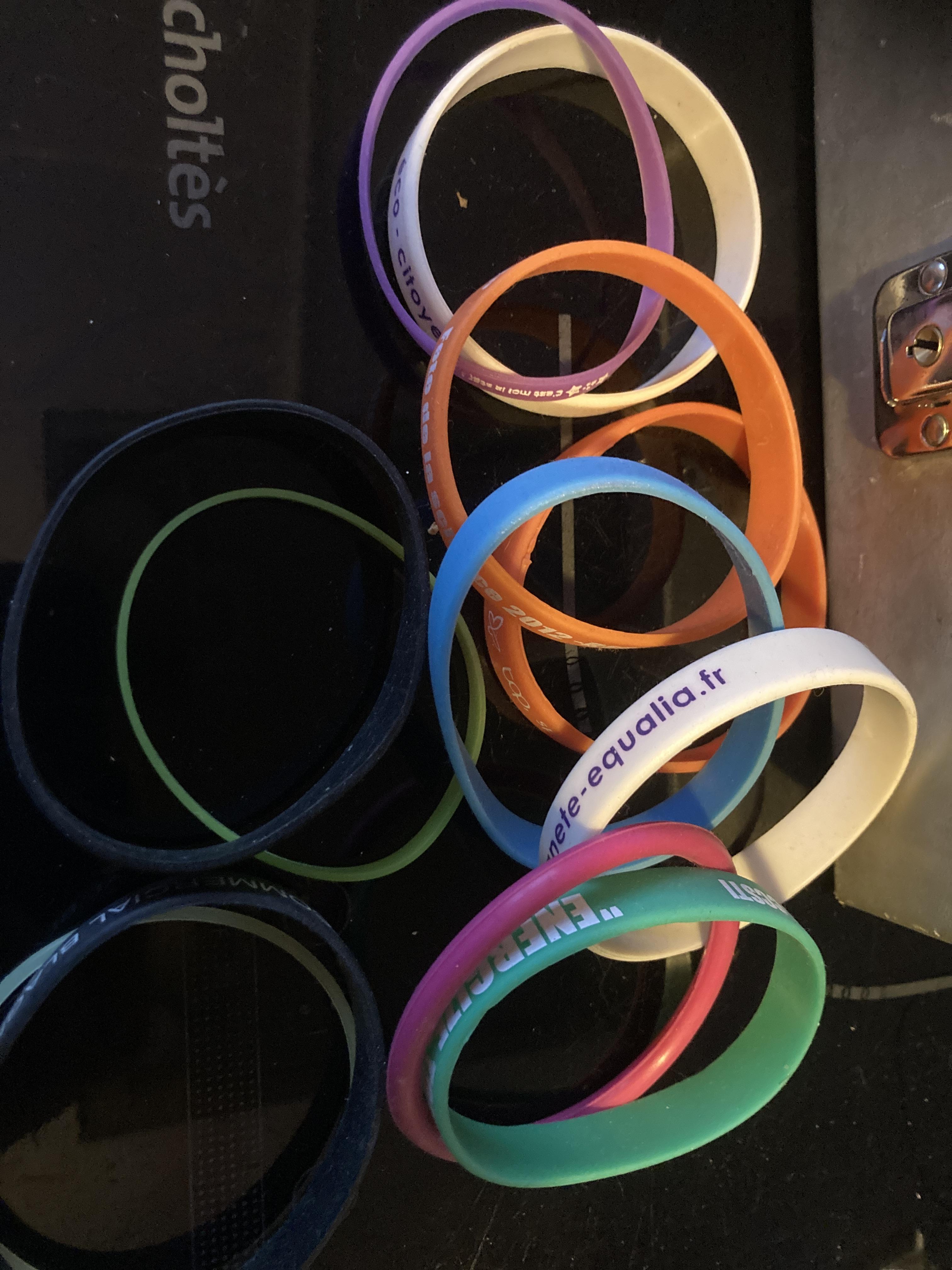 troc de troc lot de bracelets en caoutchouc image 1