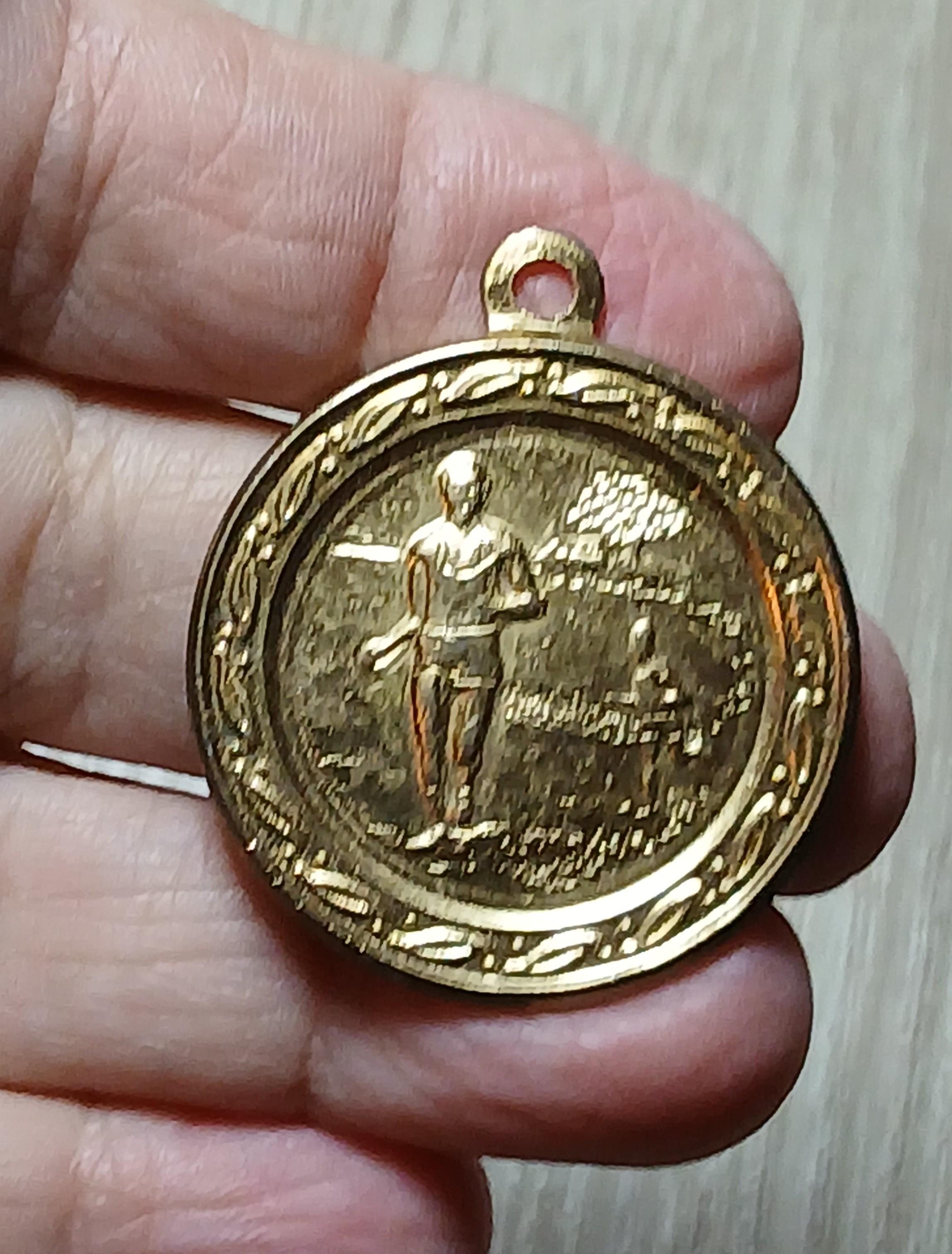 troc de troc une pièce sport image 0