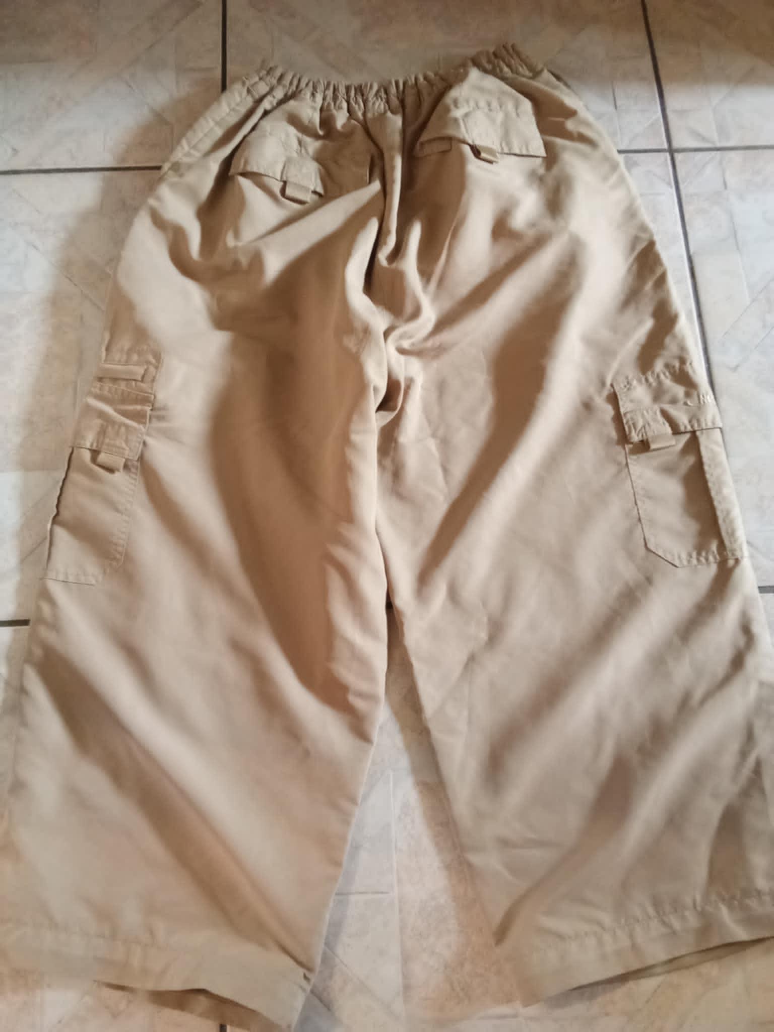 troc de troc pantacourt homme taille 5    (48/50  ) tres bon etat image 0