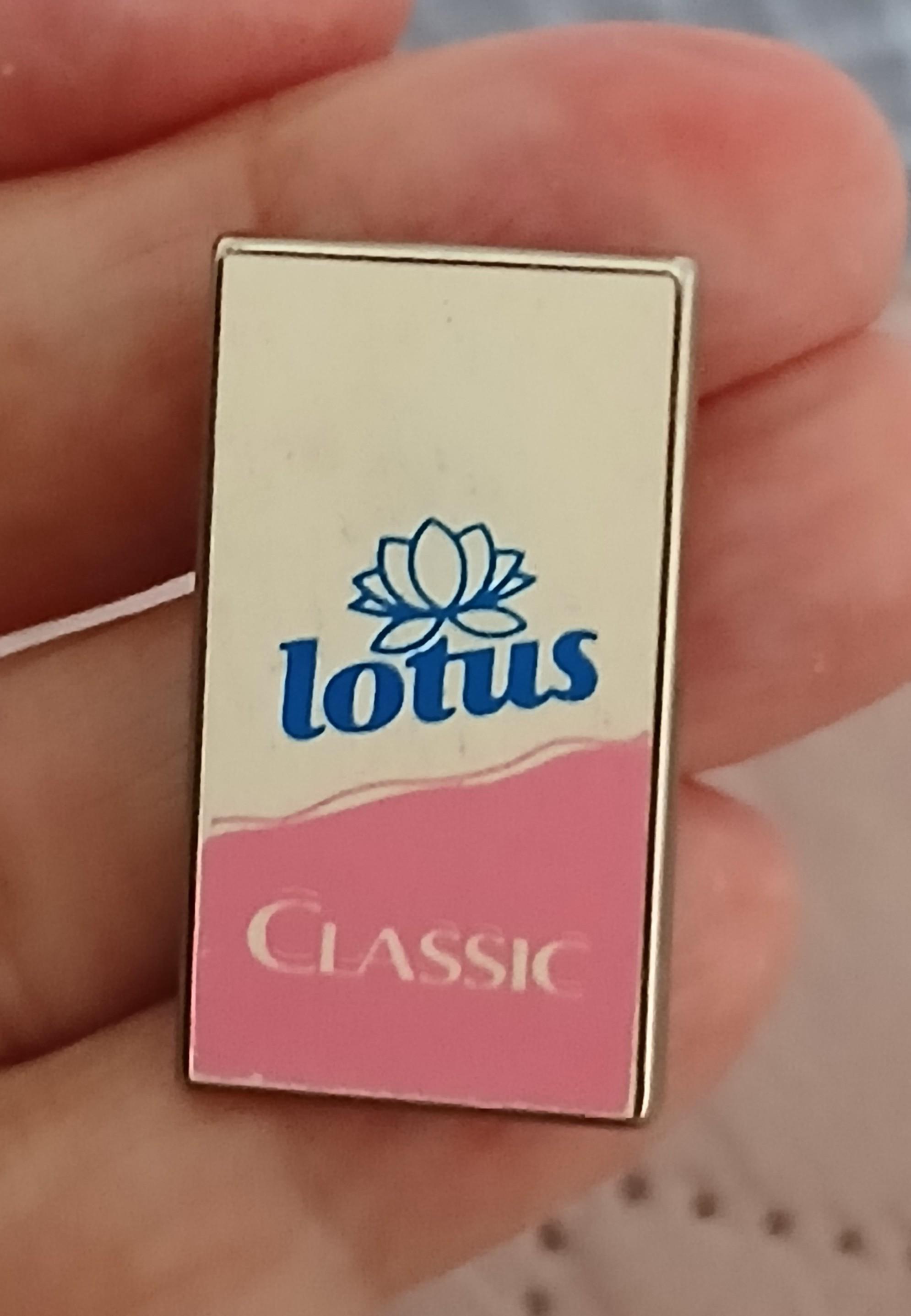 troc de troc pins ' lotus clasdic ' image 1