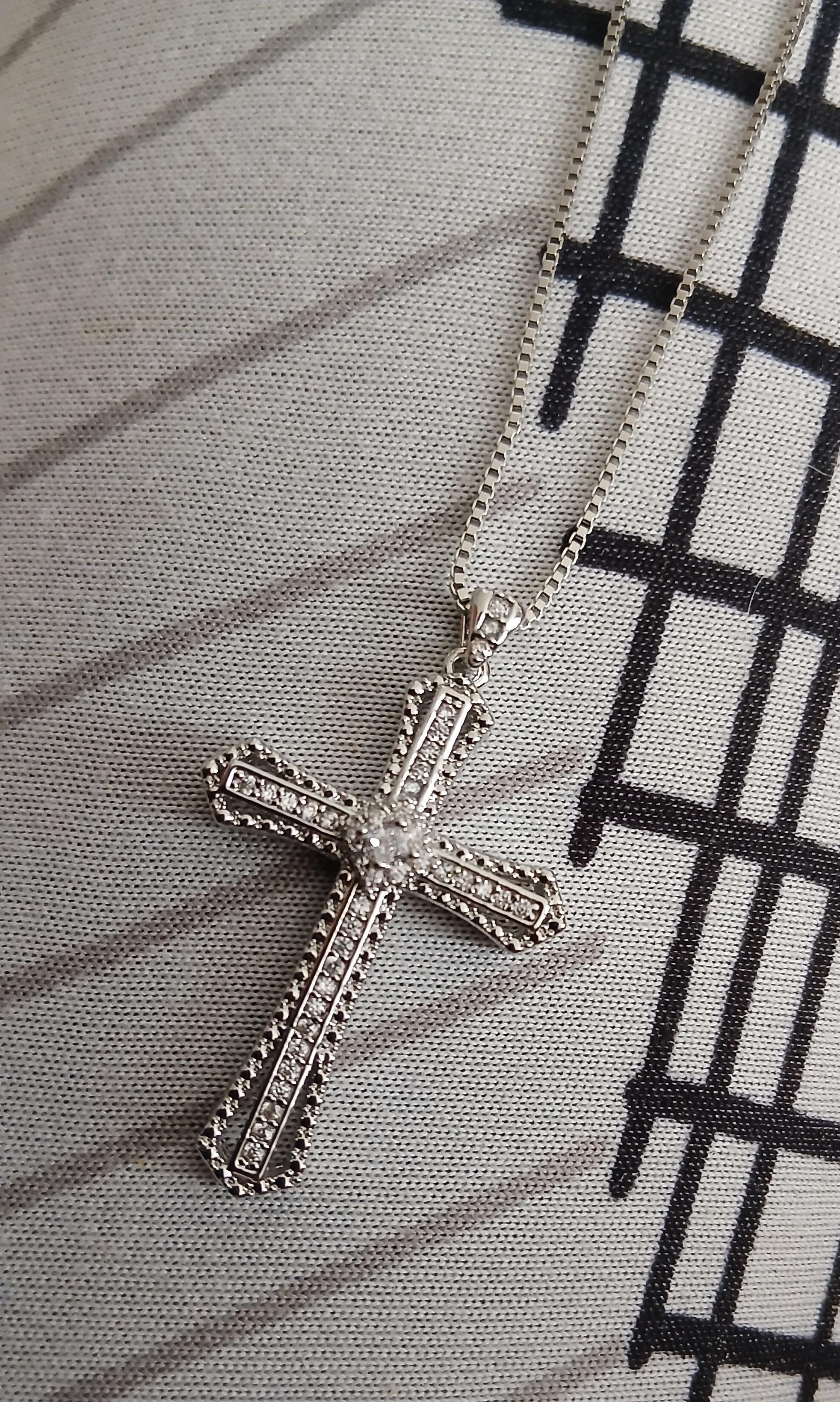 troc de troc reserver bulle un collier religieux image 1