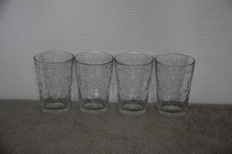 troc de troc lot de 4 petits verres à eau image 0