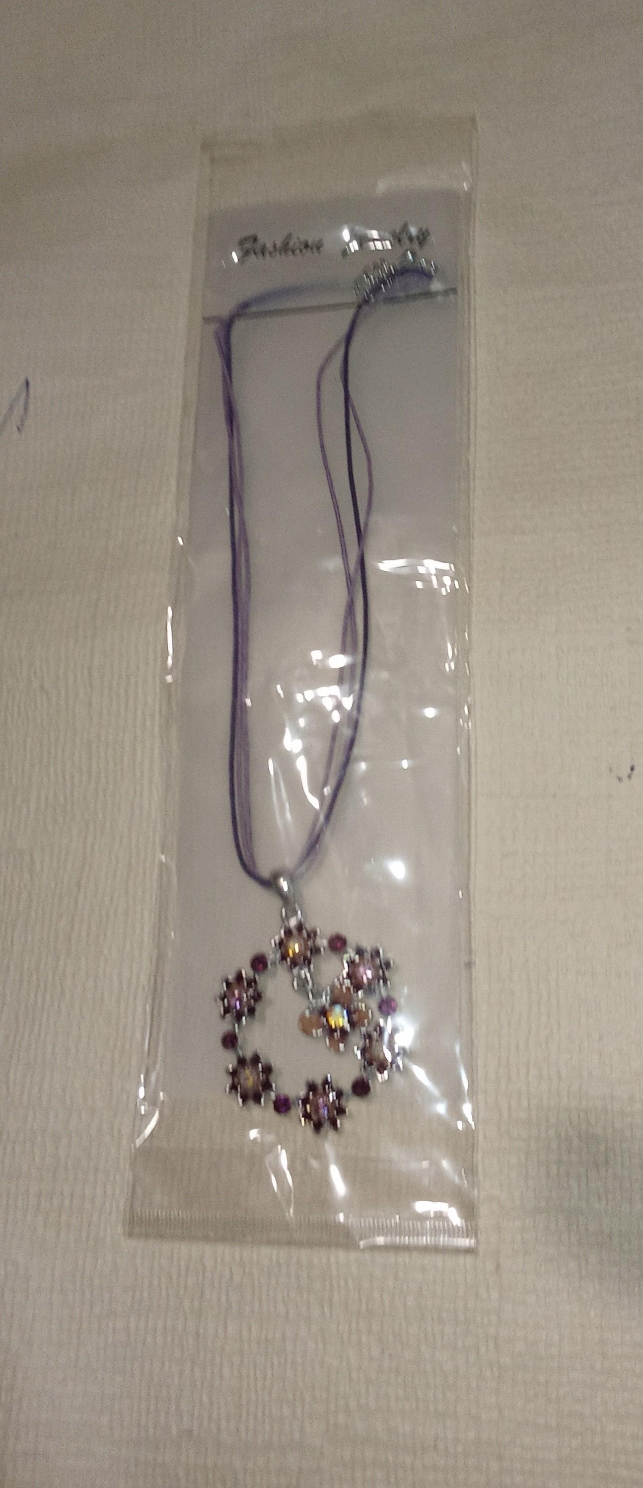 troc de troc collier neuf sissi image 0