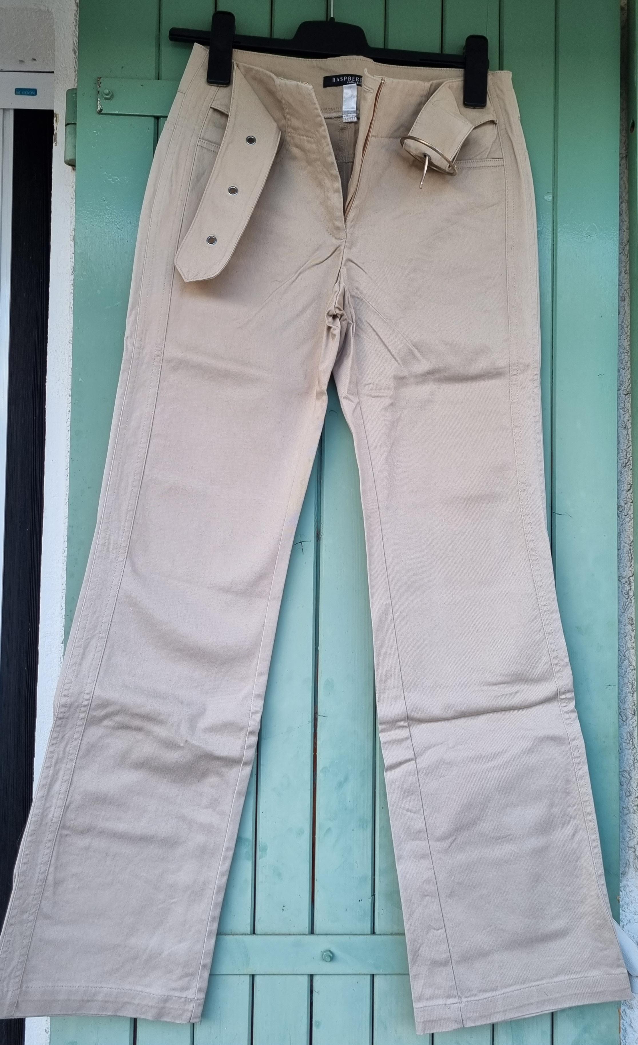 troc de troc pantalon beige avec ceinture image 0