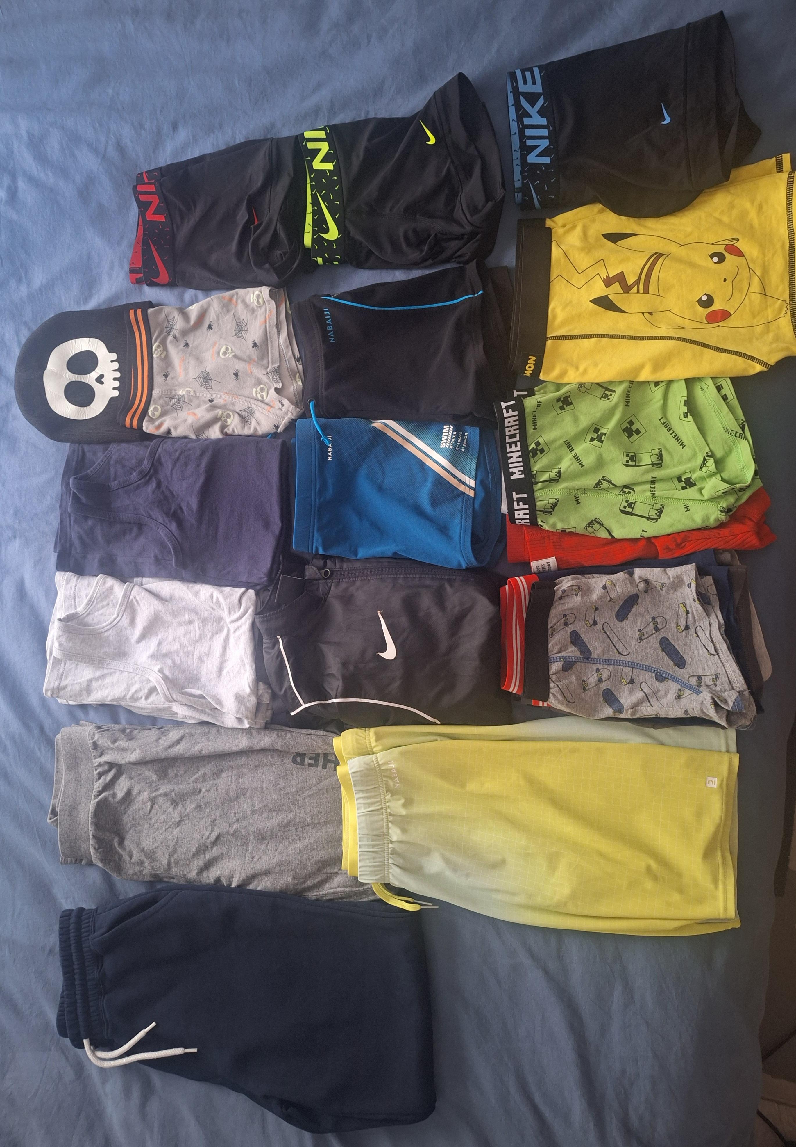 troc de troc vêtements sport & vêtements ado (nike, decathlon, primark ...) image 0