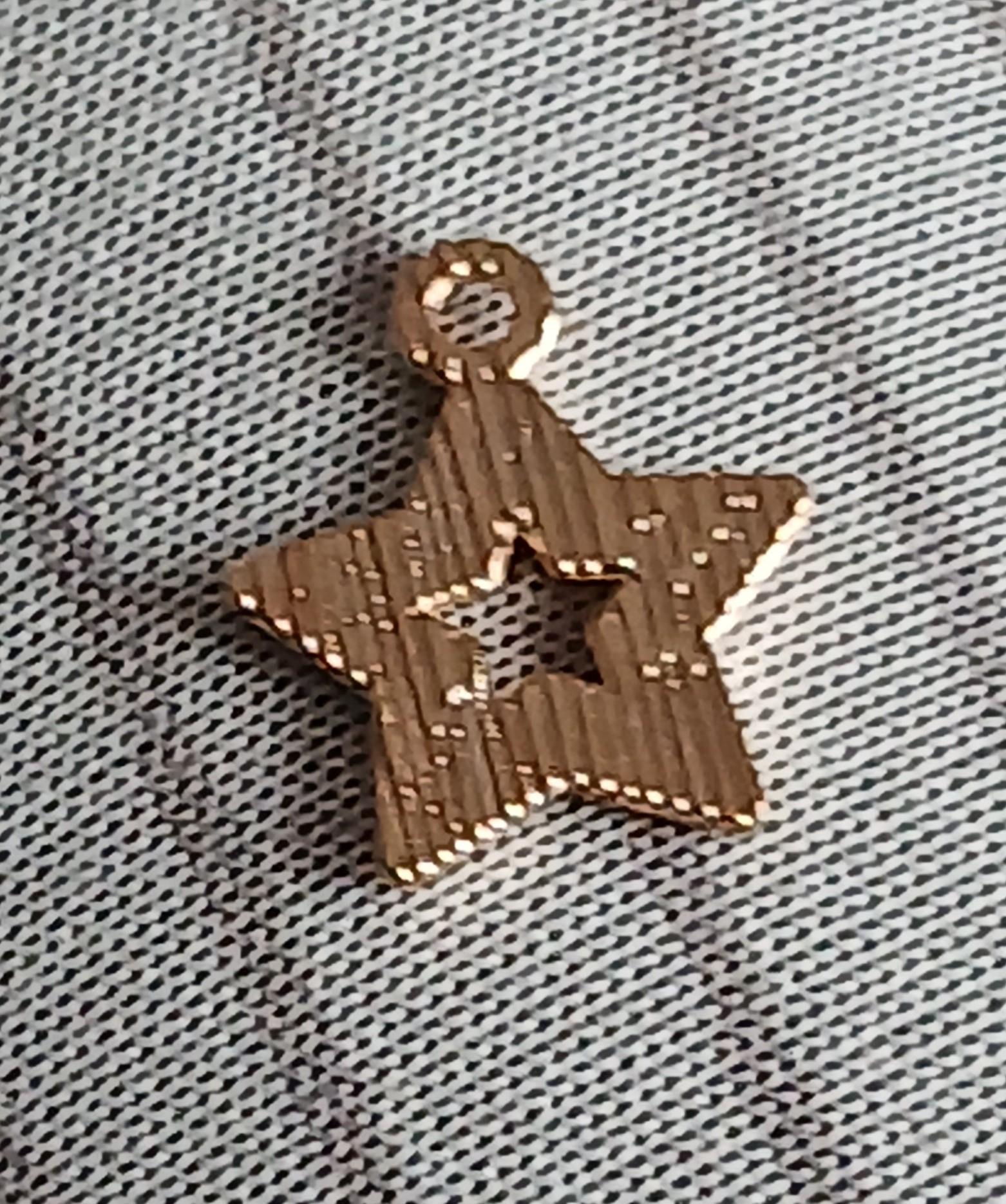 troc de troc reserver valvi. un pendentif image 1
