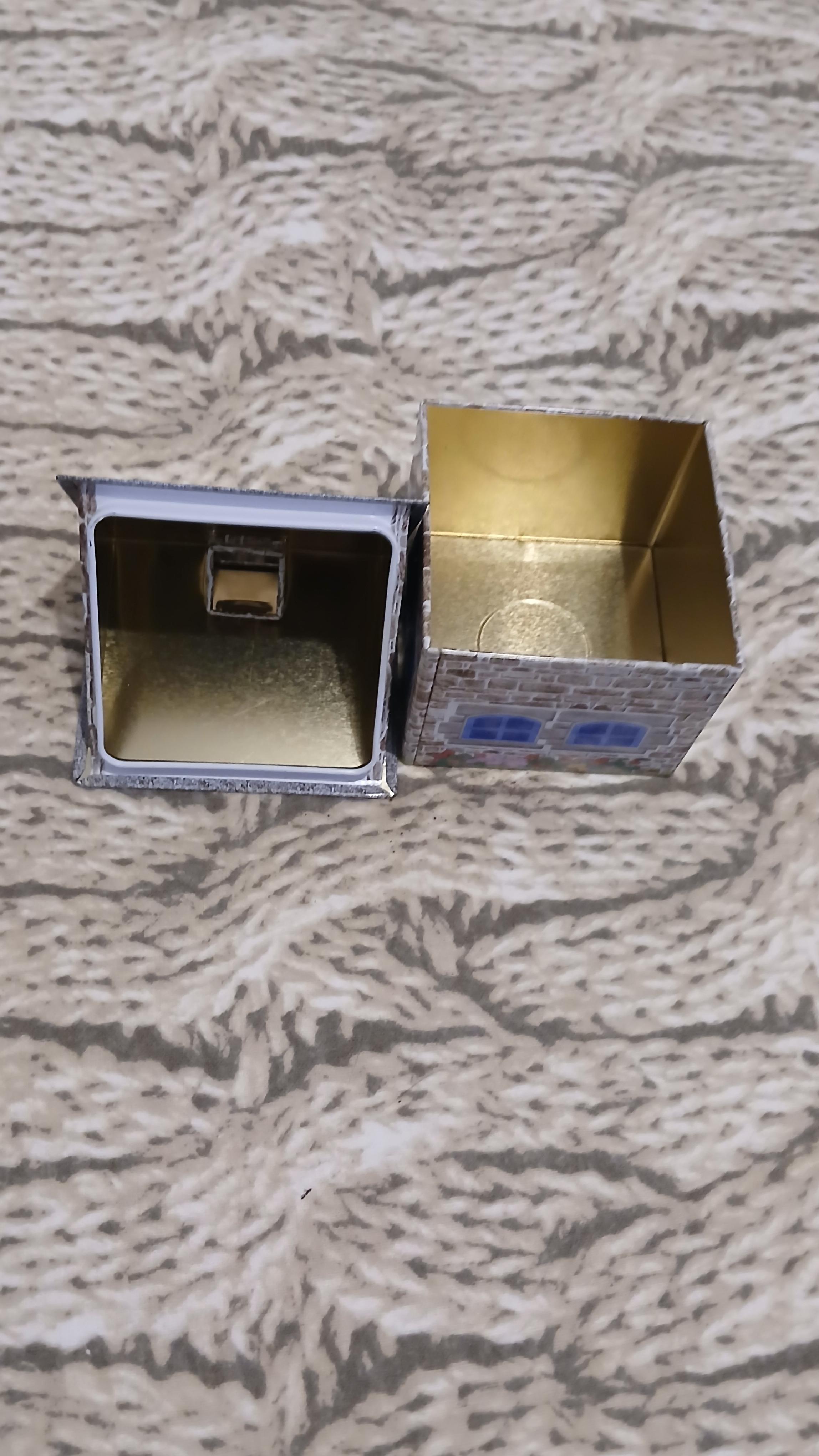 troc de troc reserver celestine  boîte en fer image 1