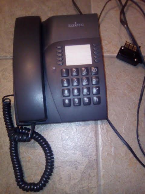 troc de troc telephone fixe de marque alcatel image 1