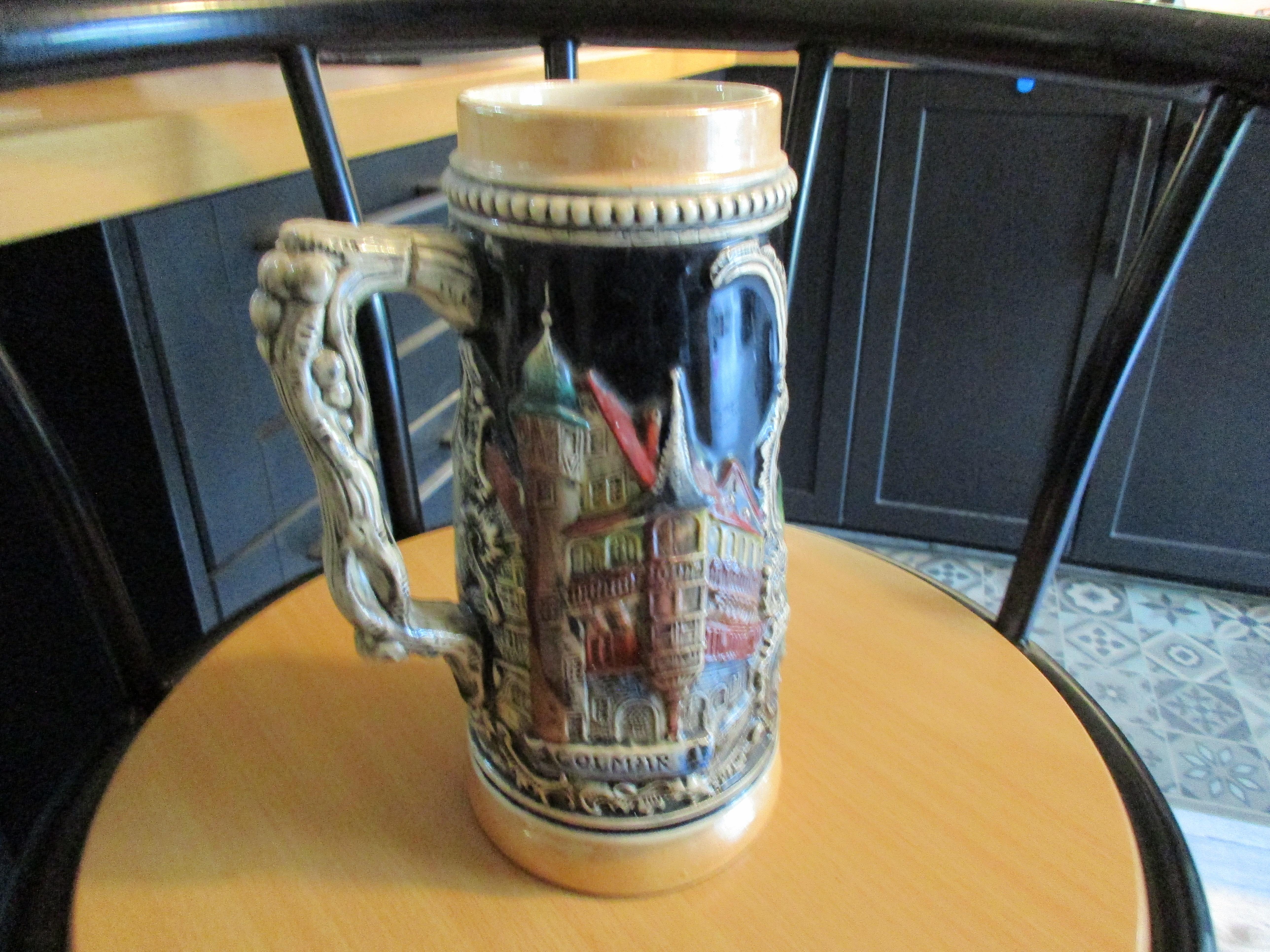 troc de troc réservée,grande chope vintage image 1