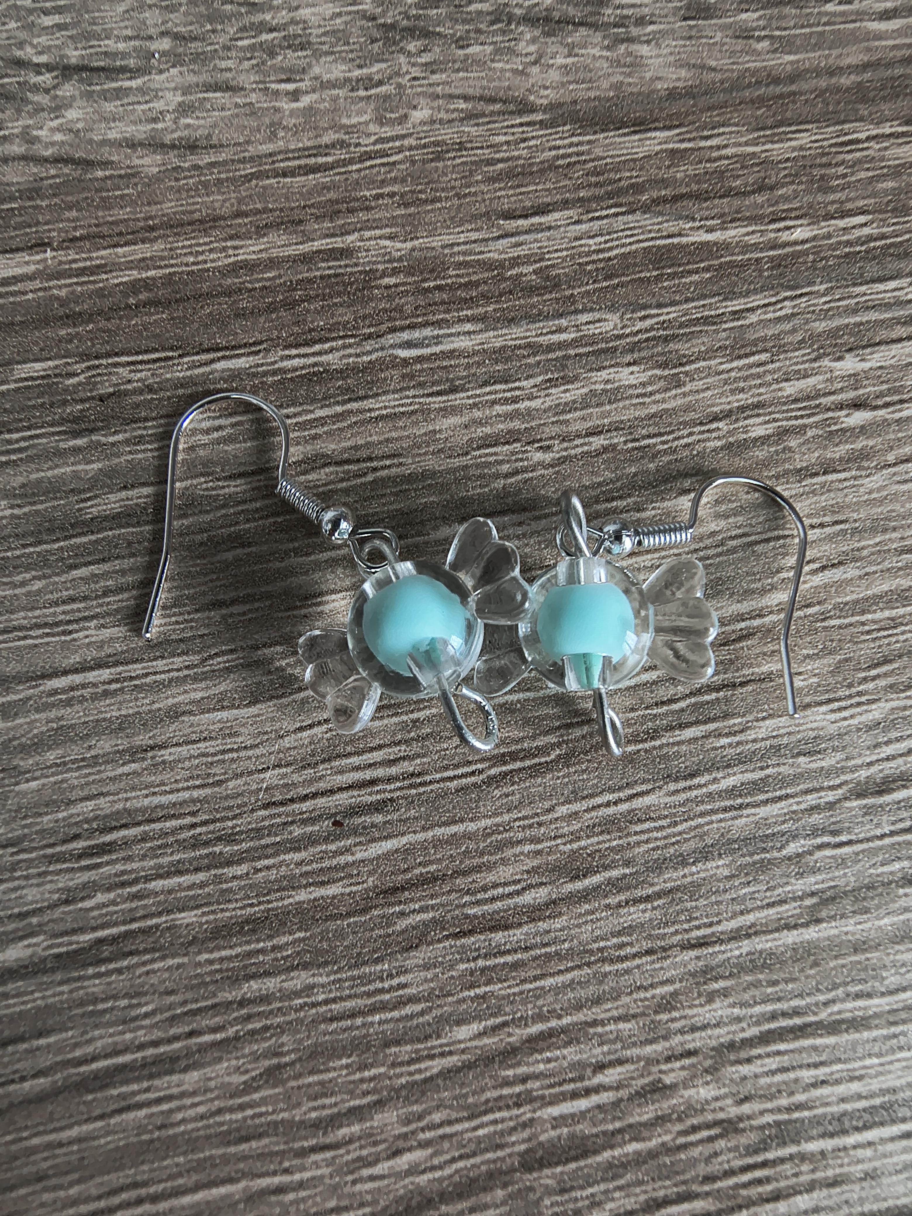 troc de troc boucles d'oreilles image 0