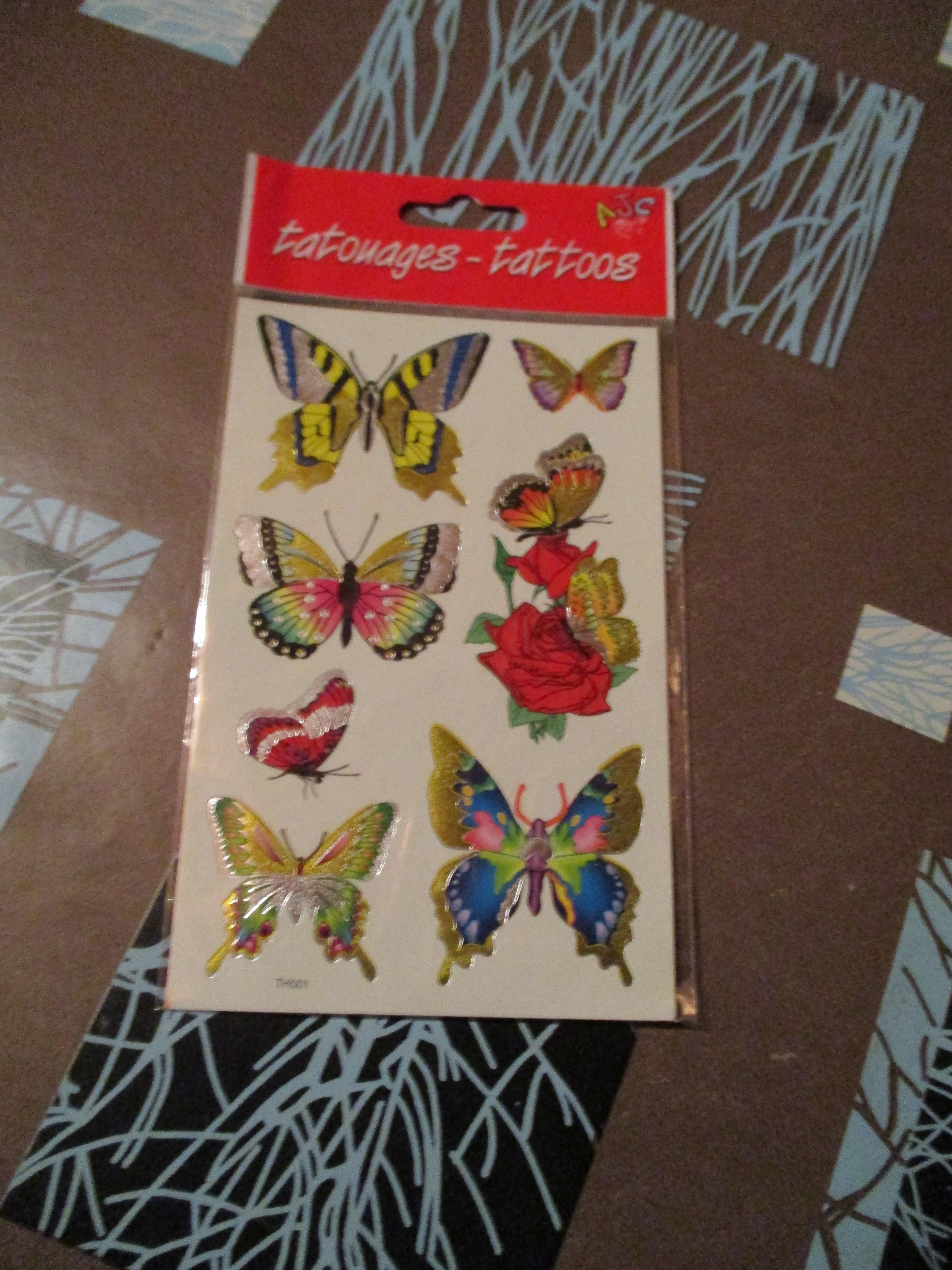 troc de troc tatouages tattoos éphémères papillon image 0