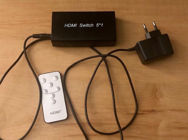 troc de troc mini switch répartiteur hdmi avec télécommande - 5 ports image 0