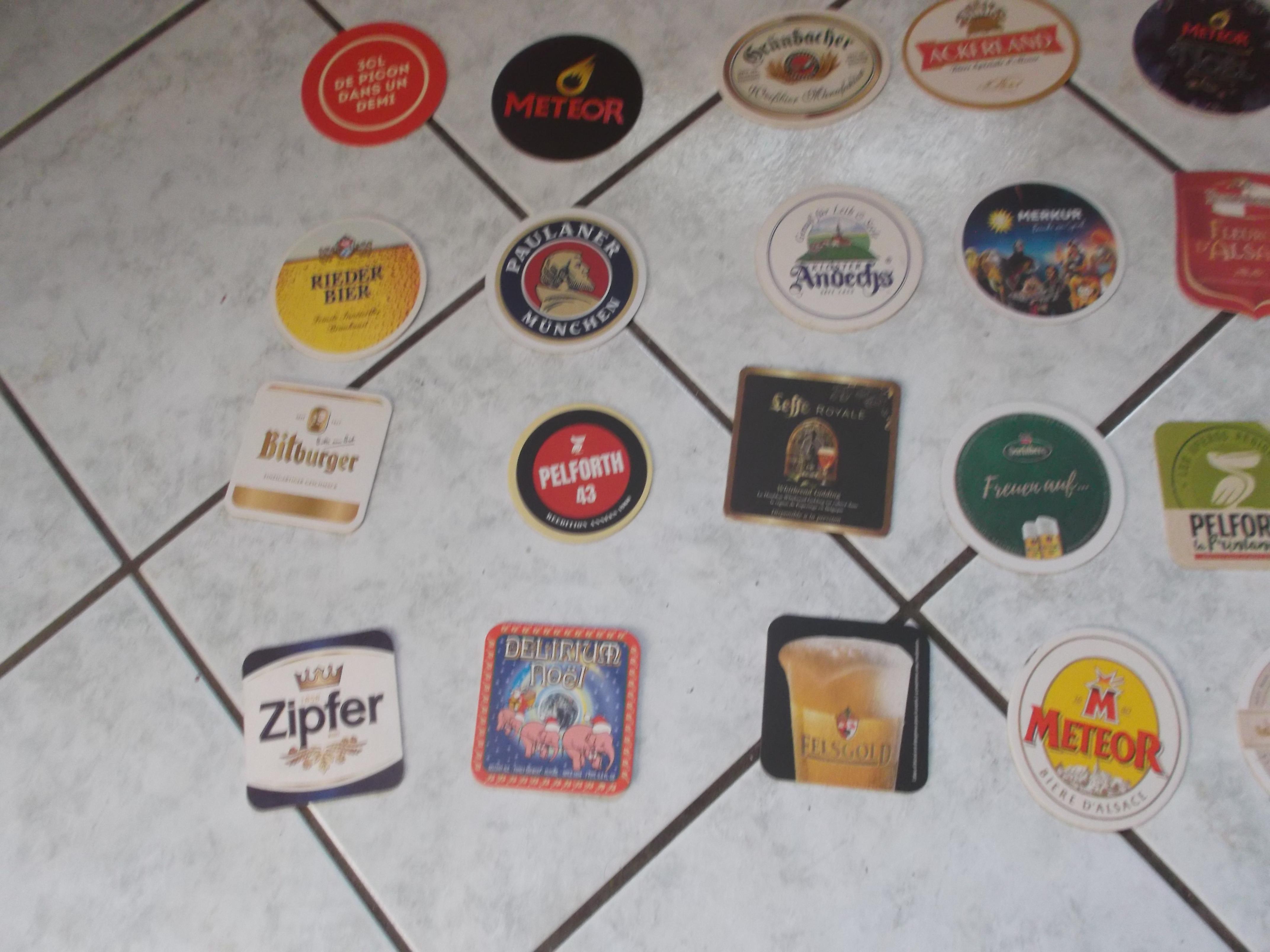 troc de troc lot de 25 dessous de verre différents image 1