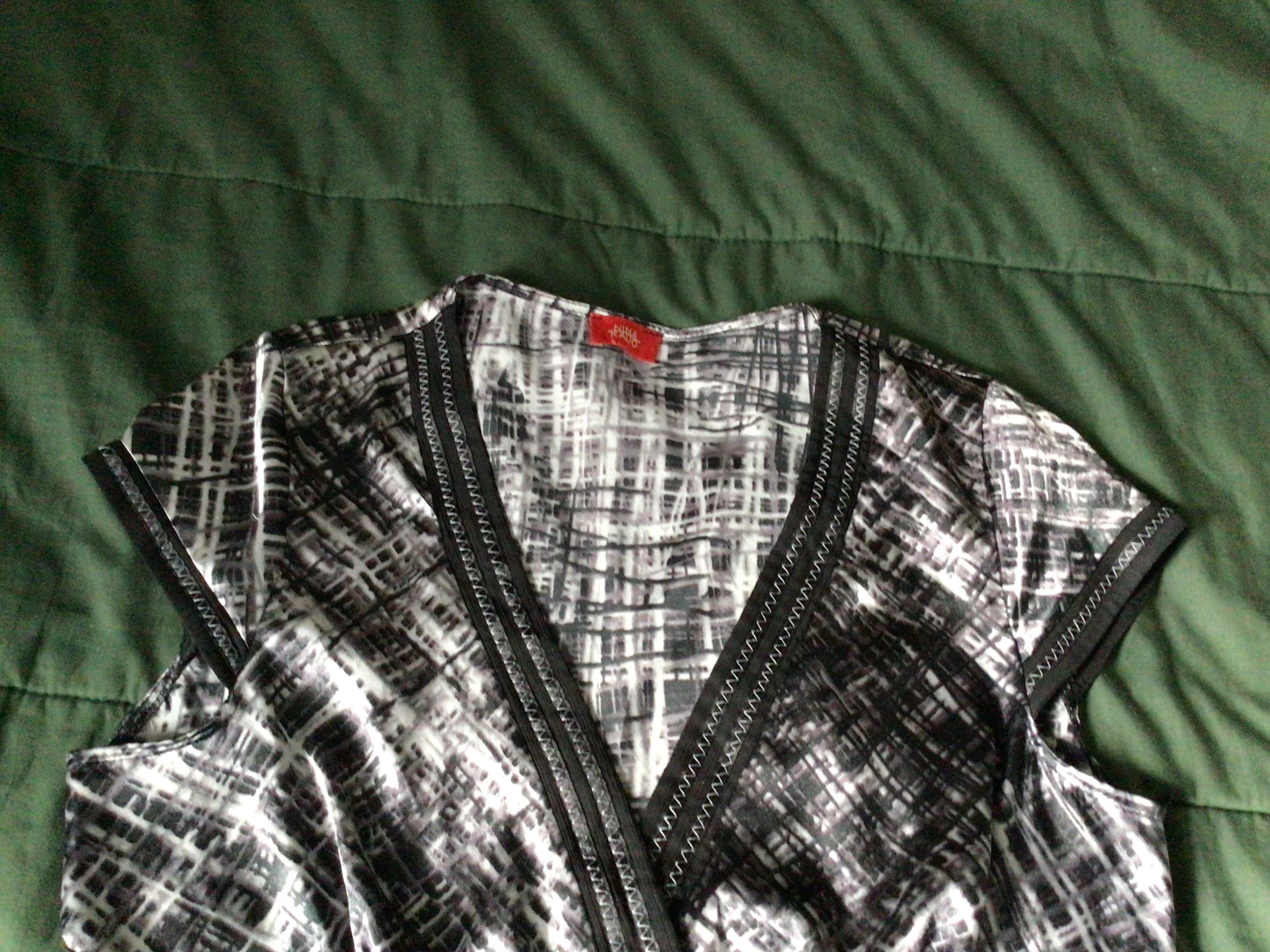 troc de troc haut noir blanc gris image 1