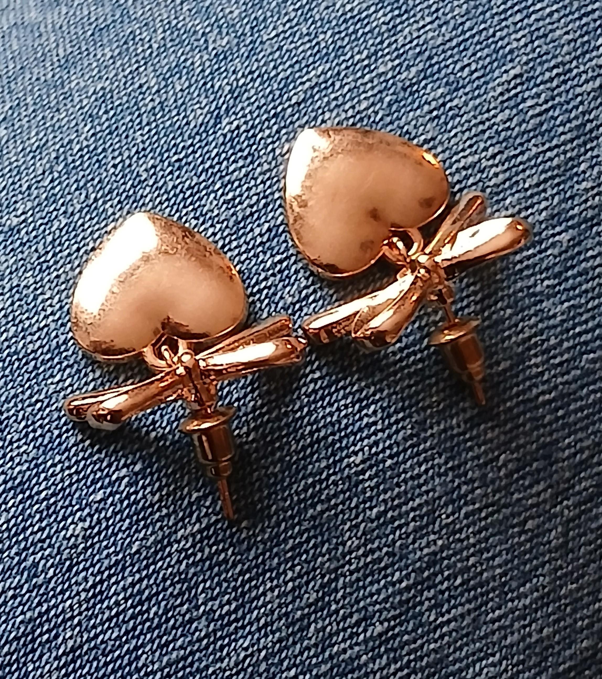 troc de troc une boucle d oreille image 1