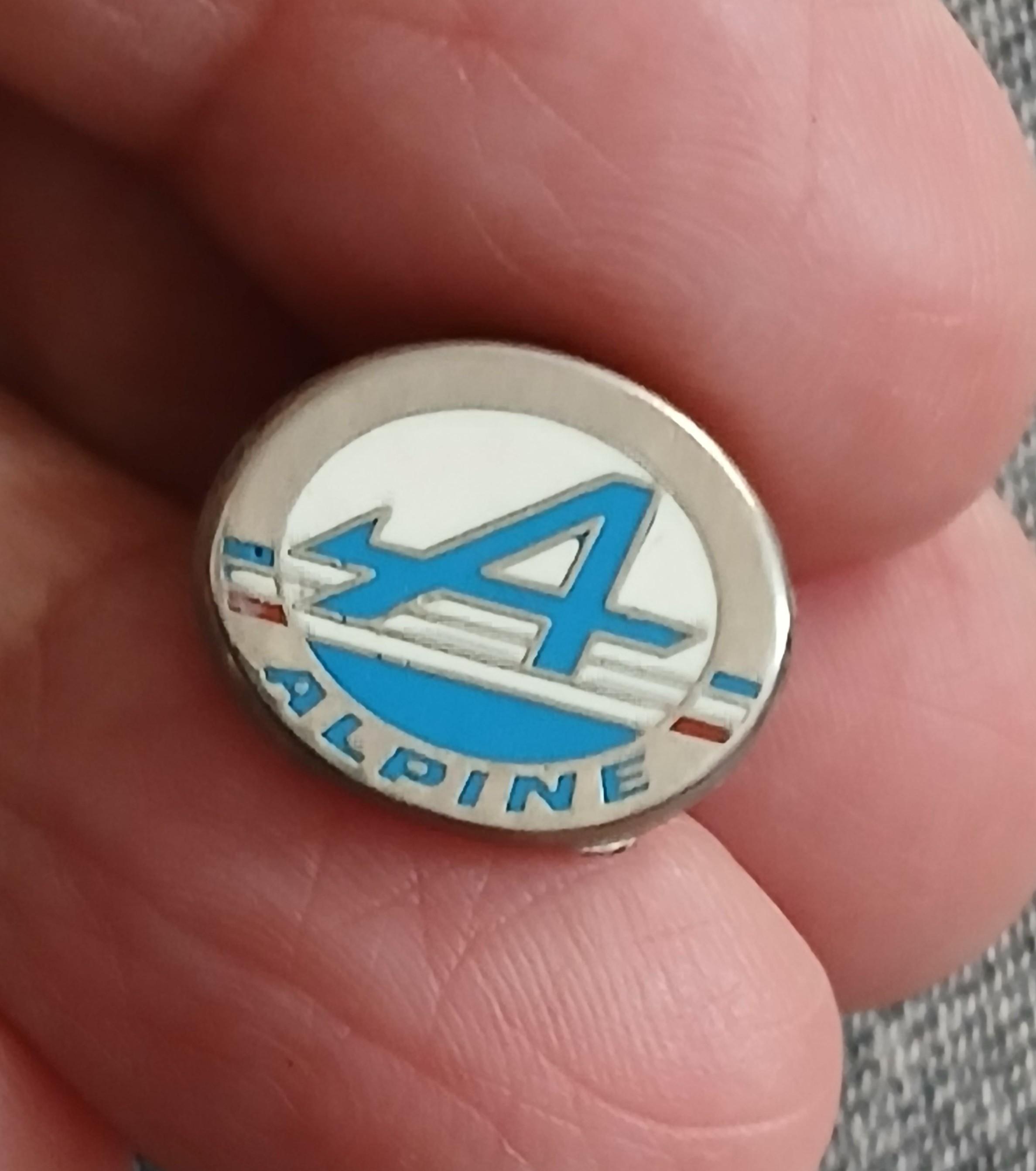troc de troc un pins image 0