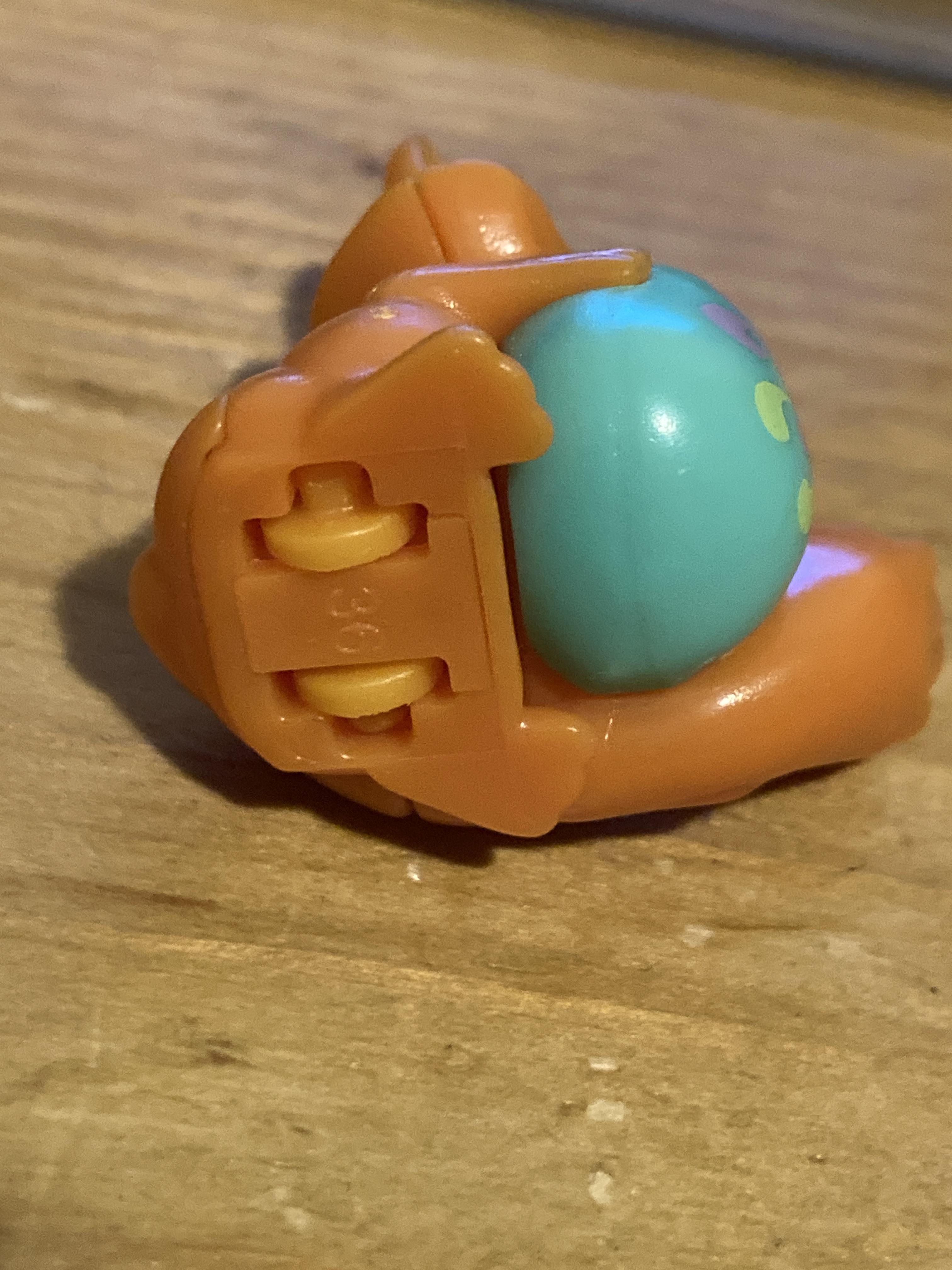 troc de troc réservé jouet kinder renard avec o un de pâques image 2