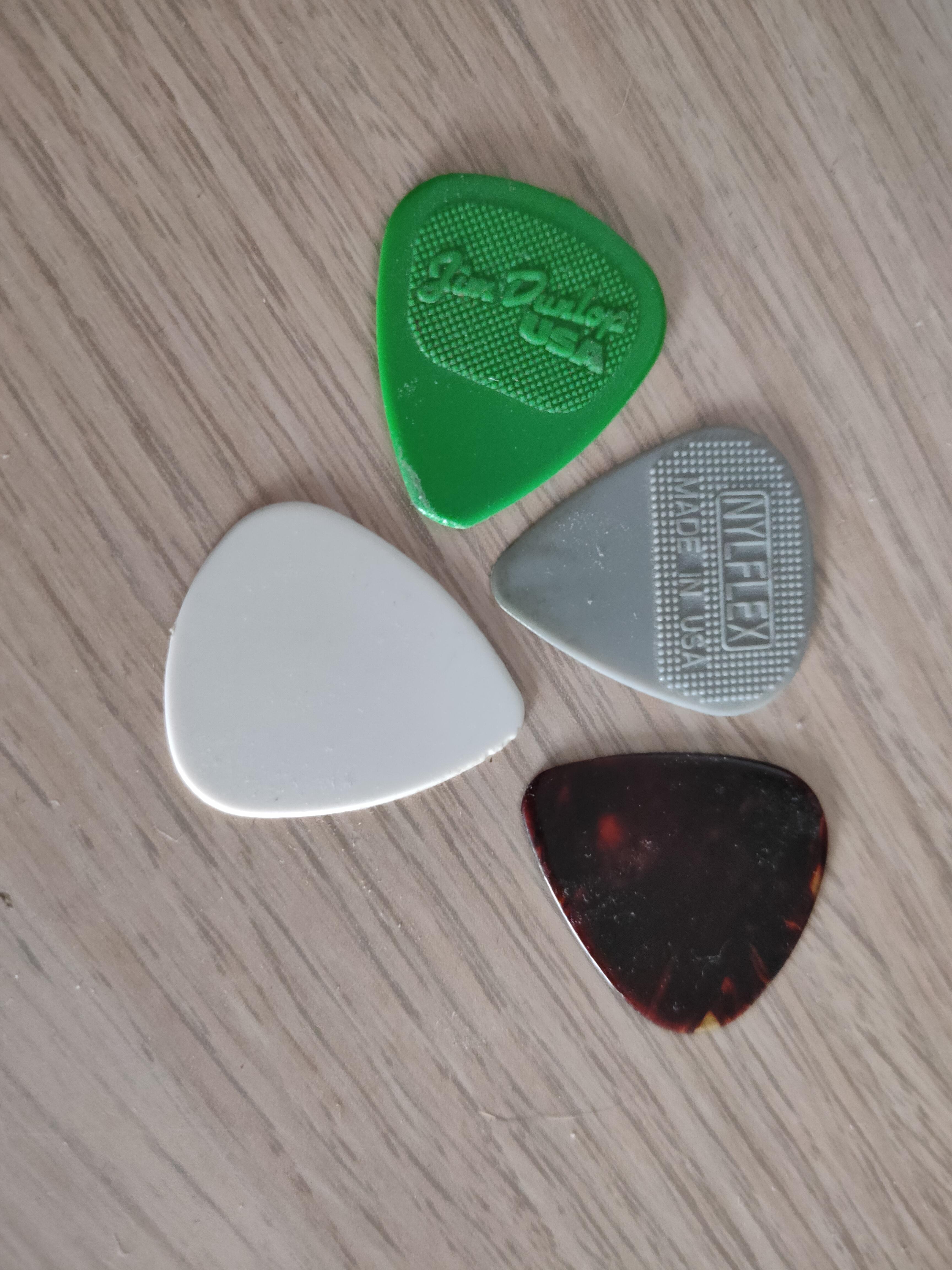 troc de troc lot de 4 stickpick pour guitare image 0