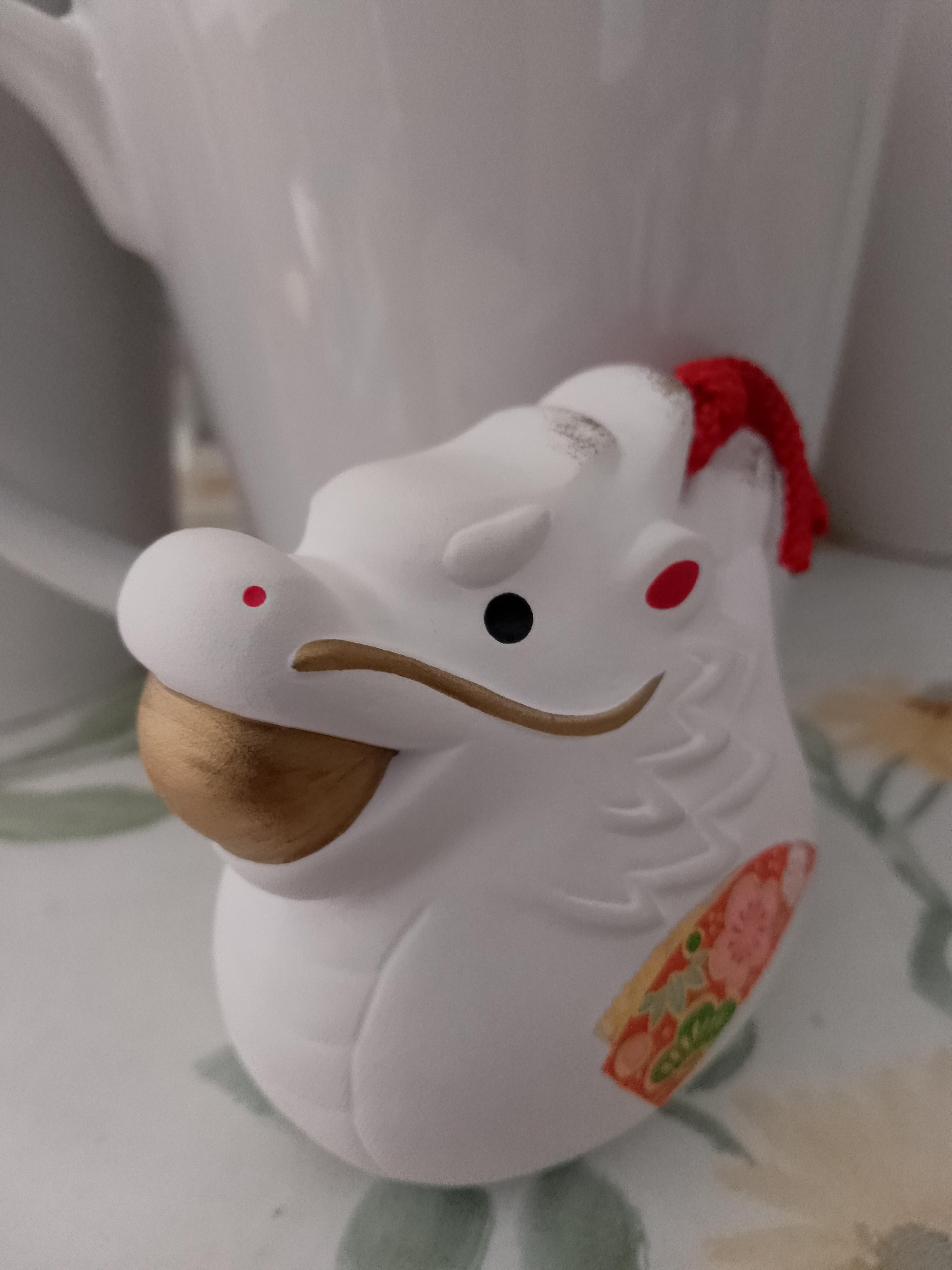 troc de troc dragon en porcelaine avec grelot image 1