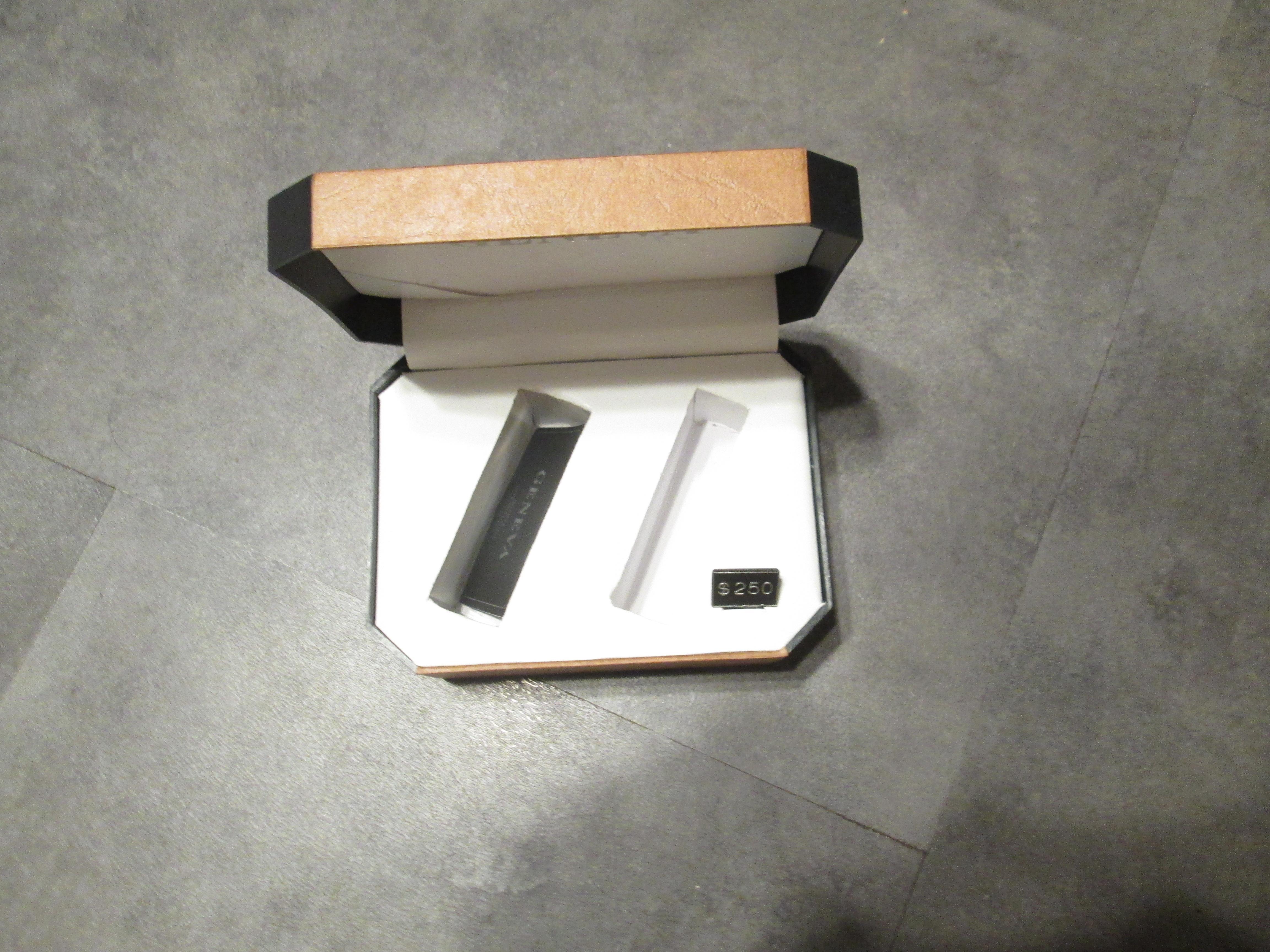 troc de troc boite a bijoux vide geneva 3 noisettes pour collection image 1