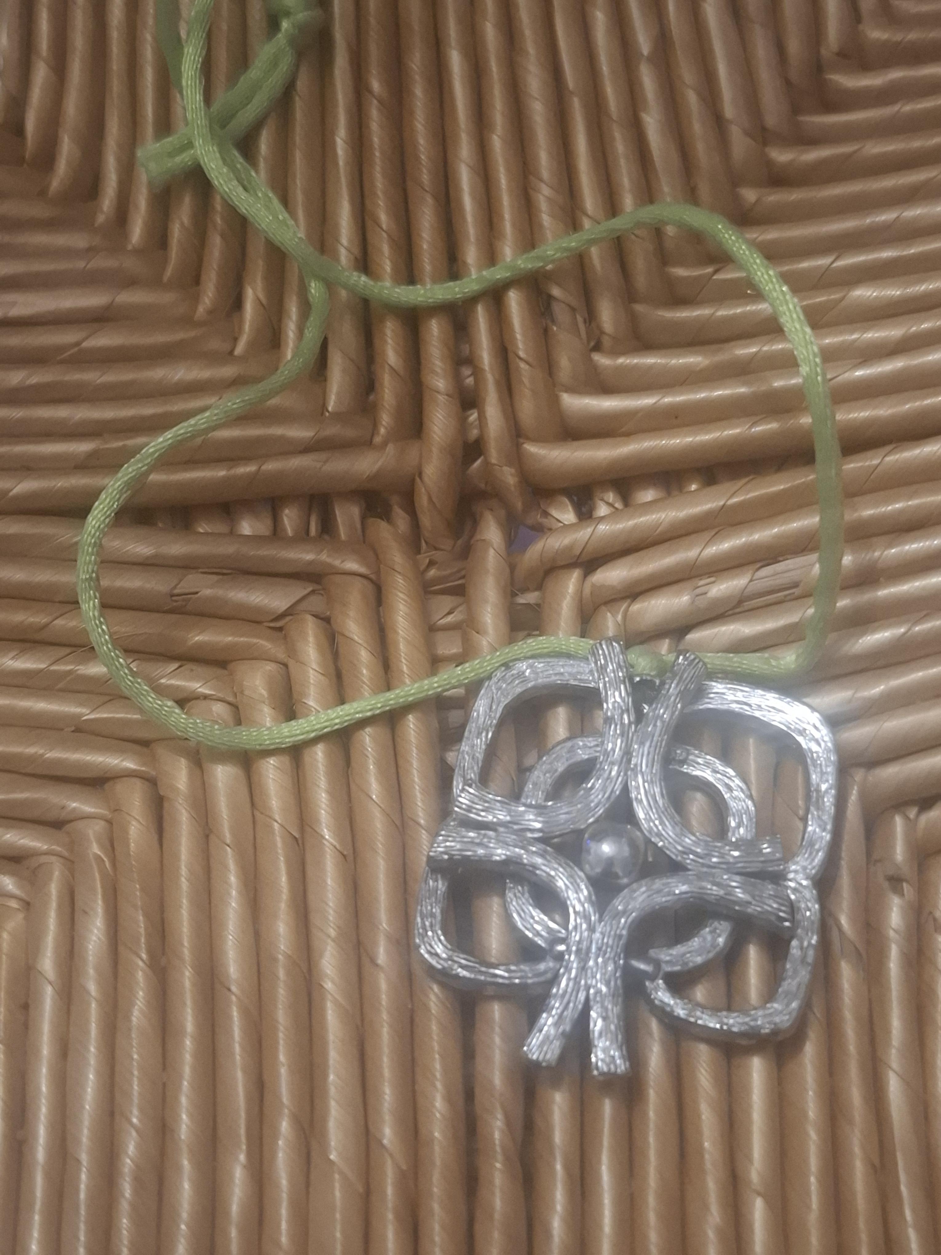 troc de troc collier image 0