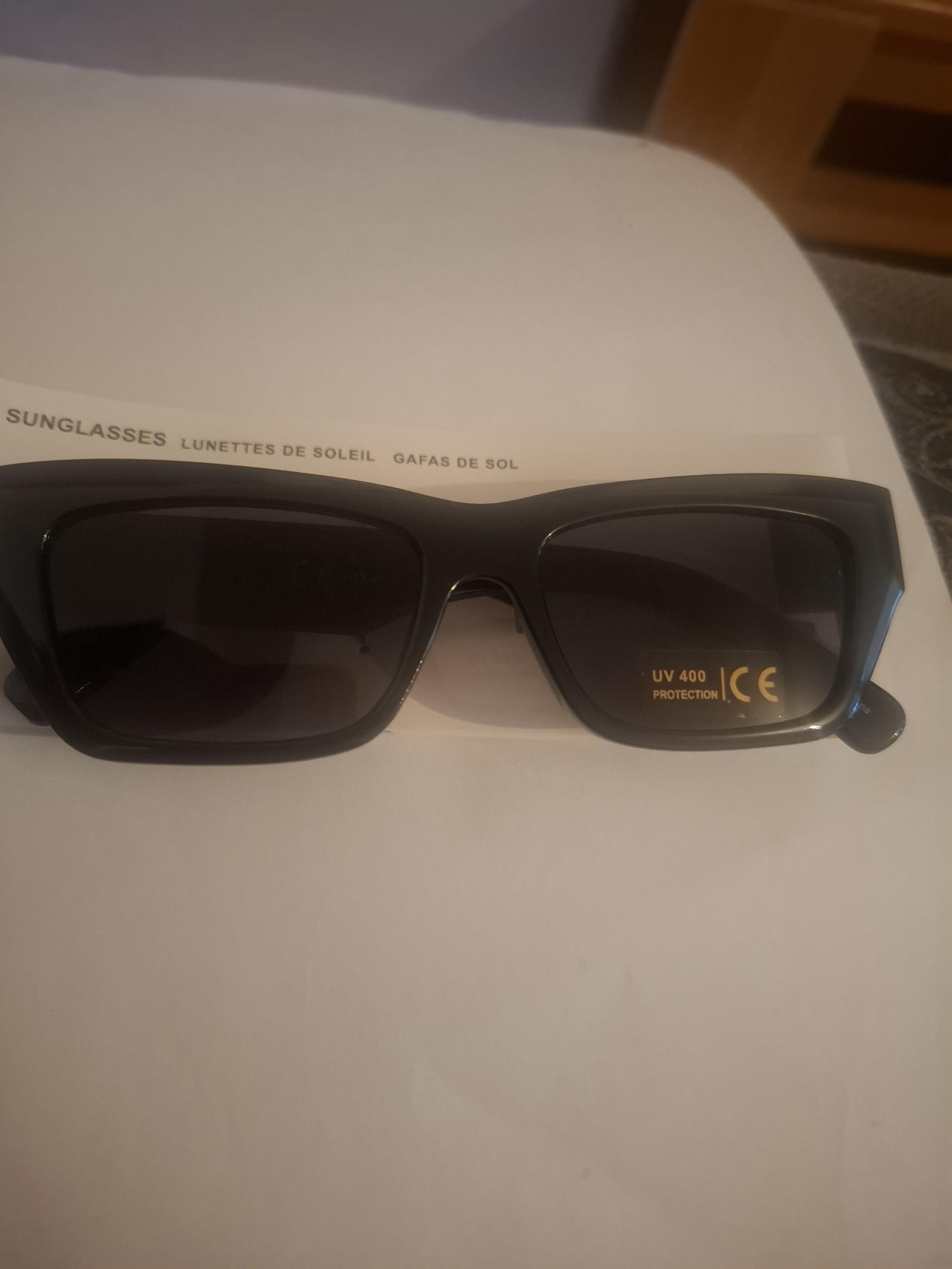 troc de troc lunettes de soleil neuve image 0