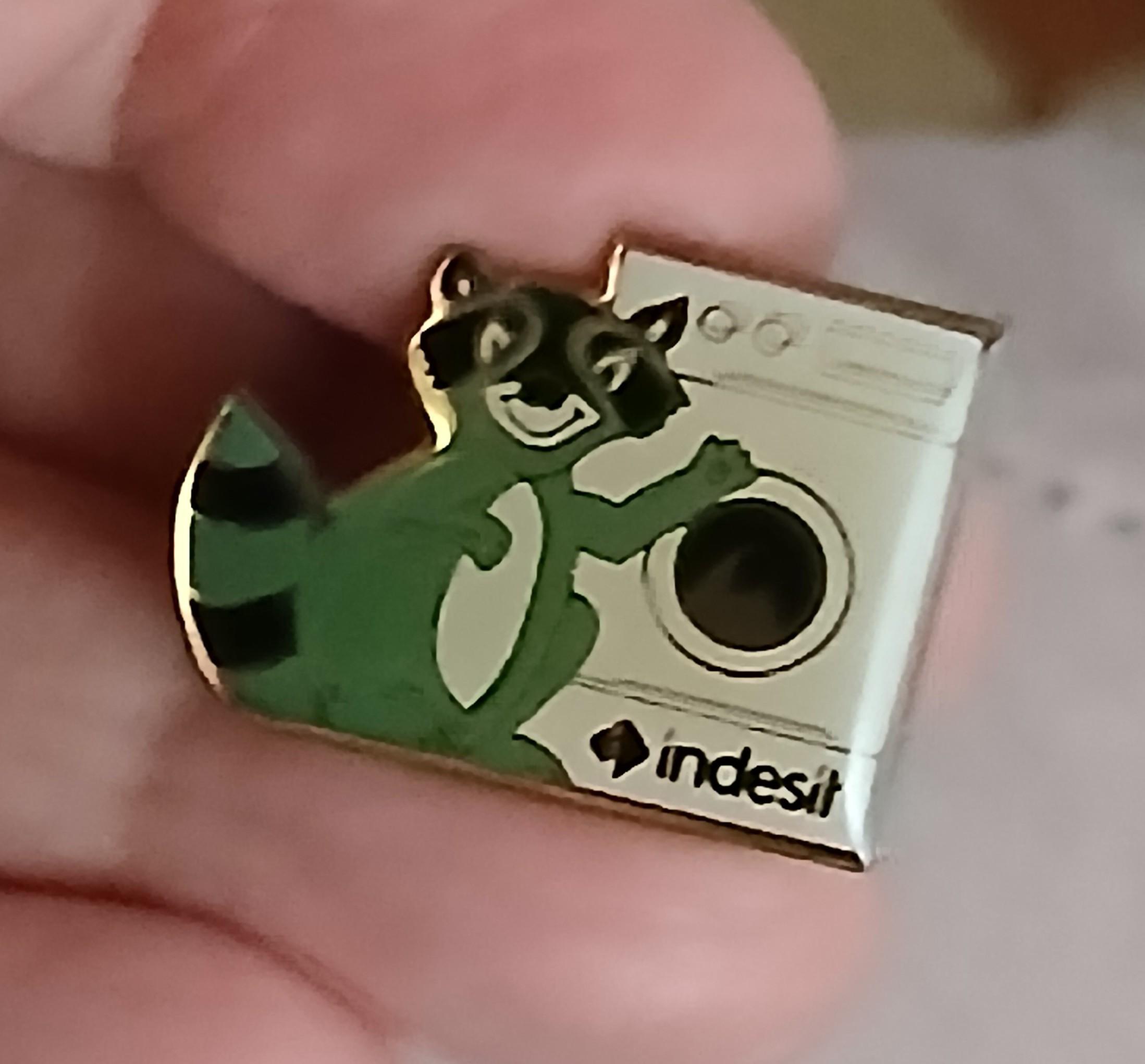 troc de troc un pins ' indesit image 0