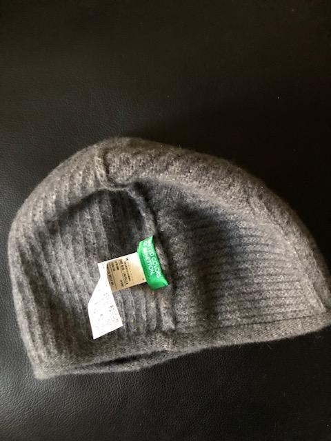 troc de troc bonnet gris united colors of benetton taille unique image 1