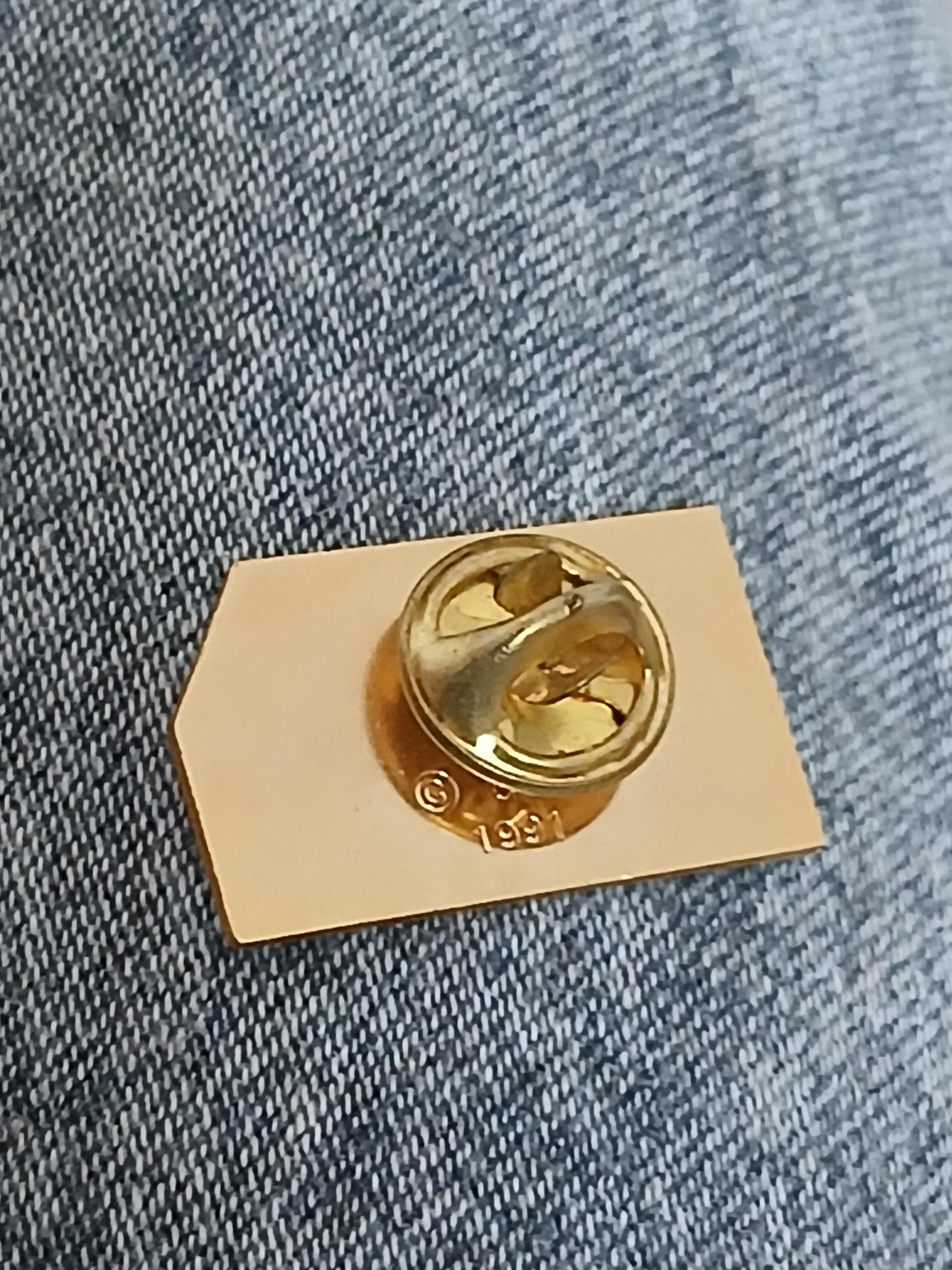 troc de troc reserver. gigi un pins image 2