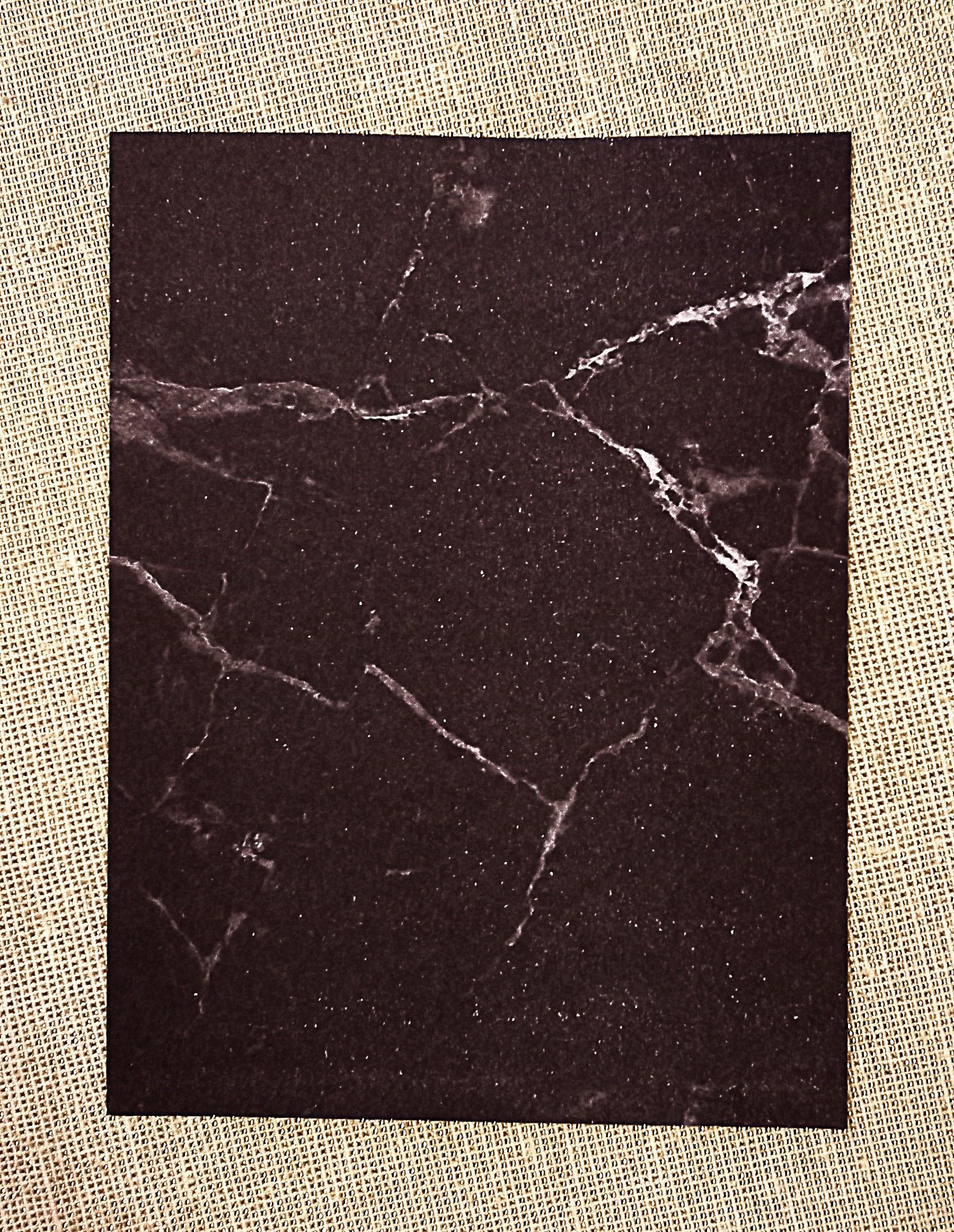 troc de troc carte marbrée noire. image 0