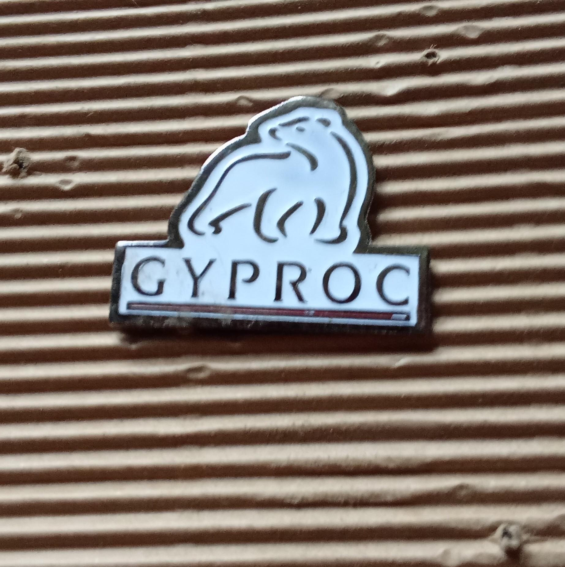 troc de troc pin's ours polaire réserver le lilas91 image 0